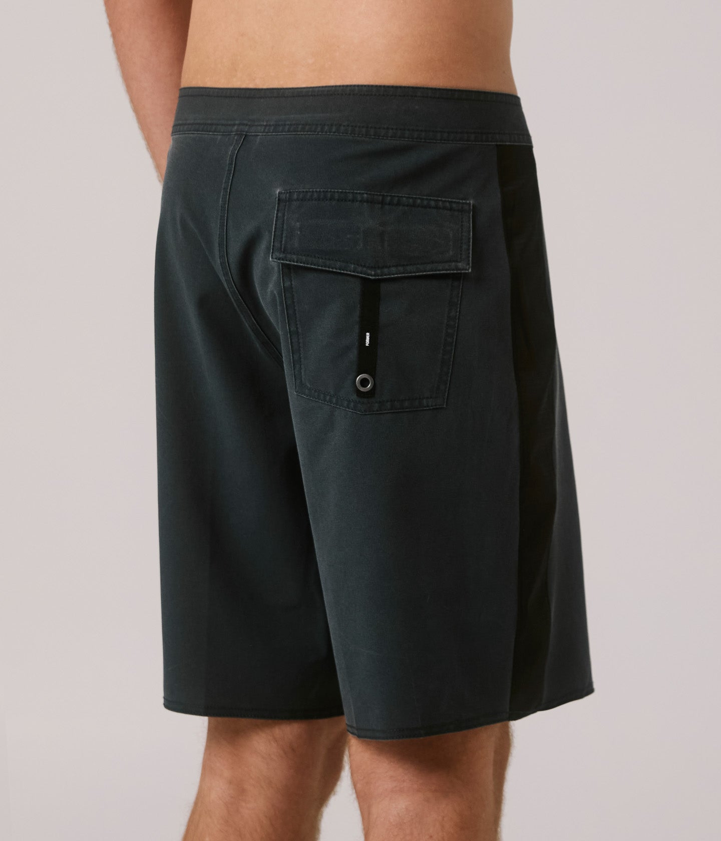 SYSTEM 19' TRUNK // BLACK