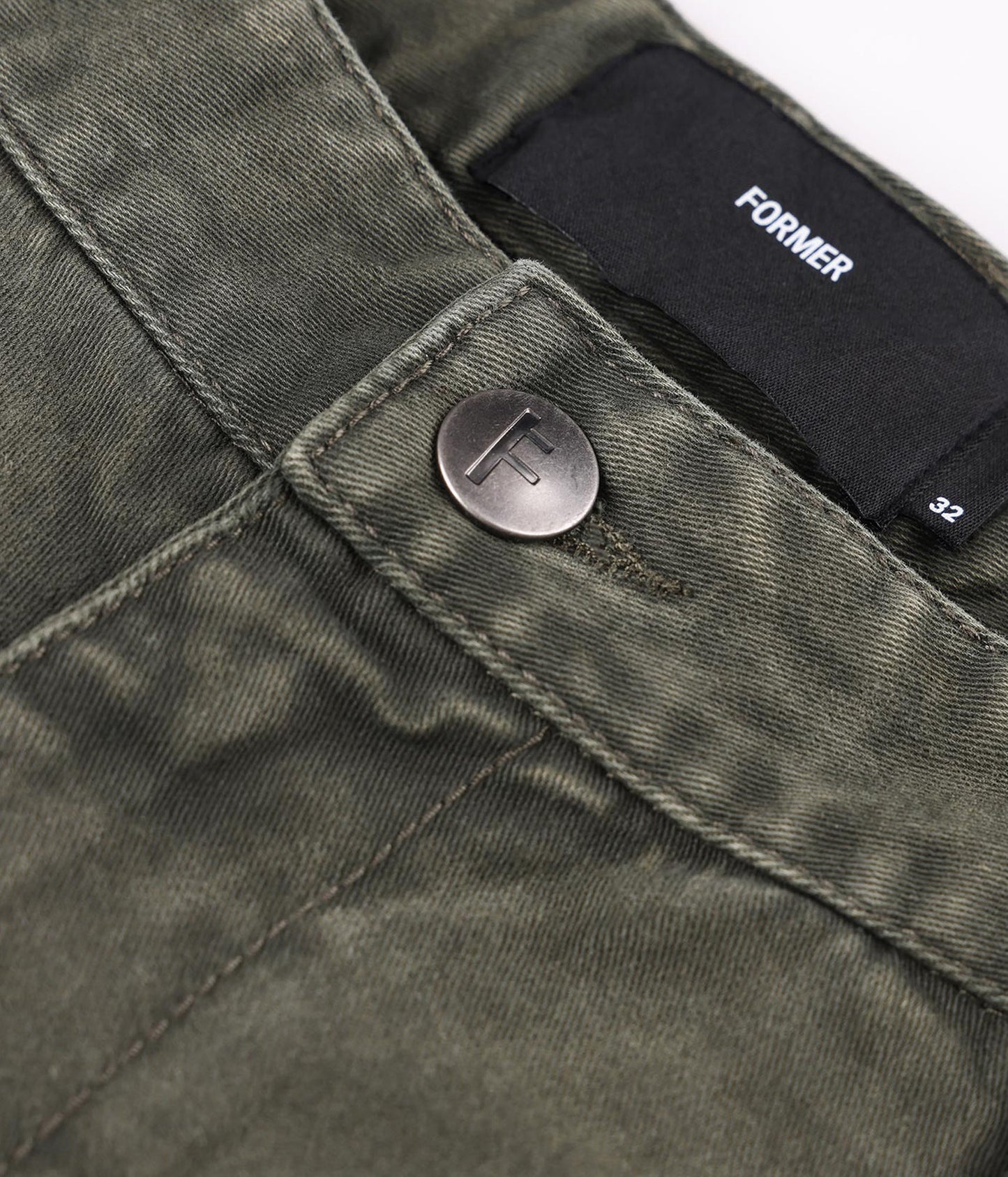 CRUX WALKSHORT // OLIVE