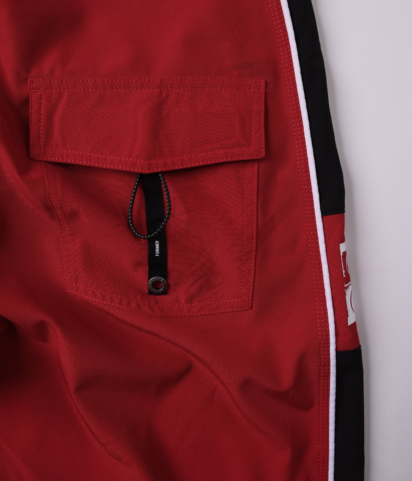 SYSTEM ECLIPSE 20" TRUNK // RED