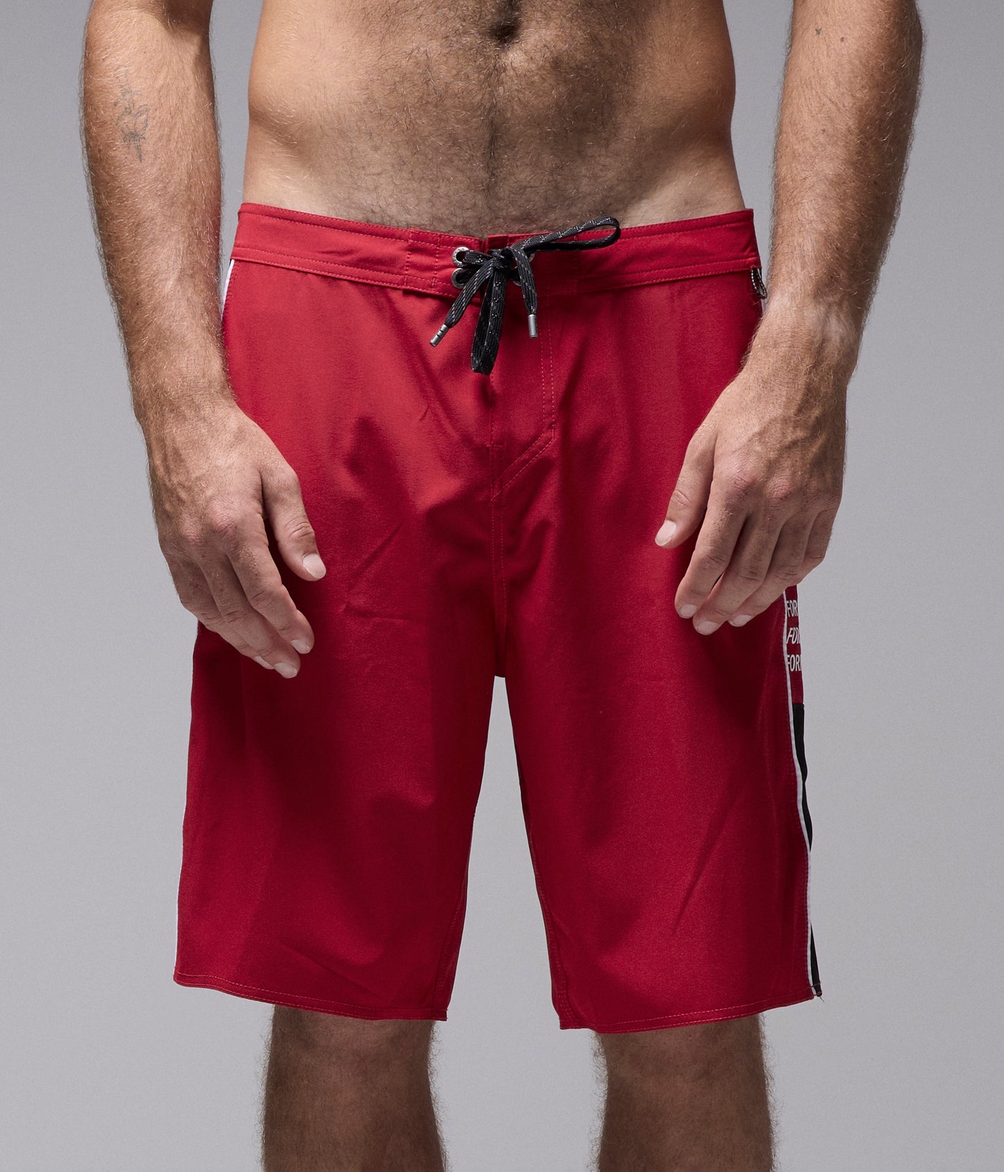 SYSTEM ECLIPSE 20" TRUNK // RED