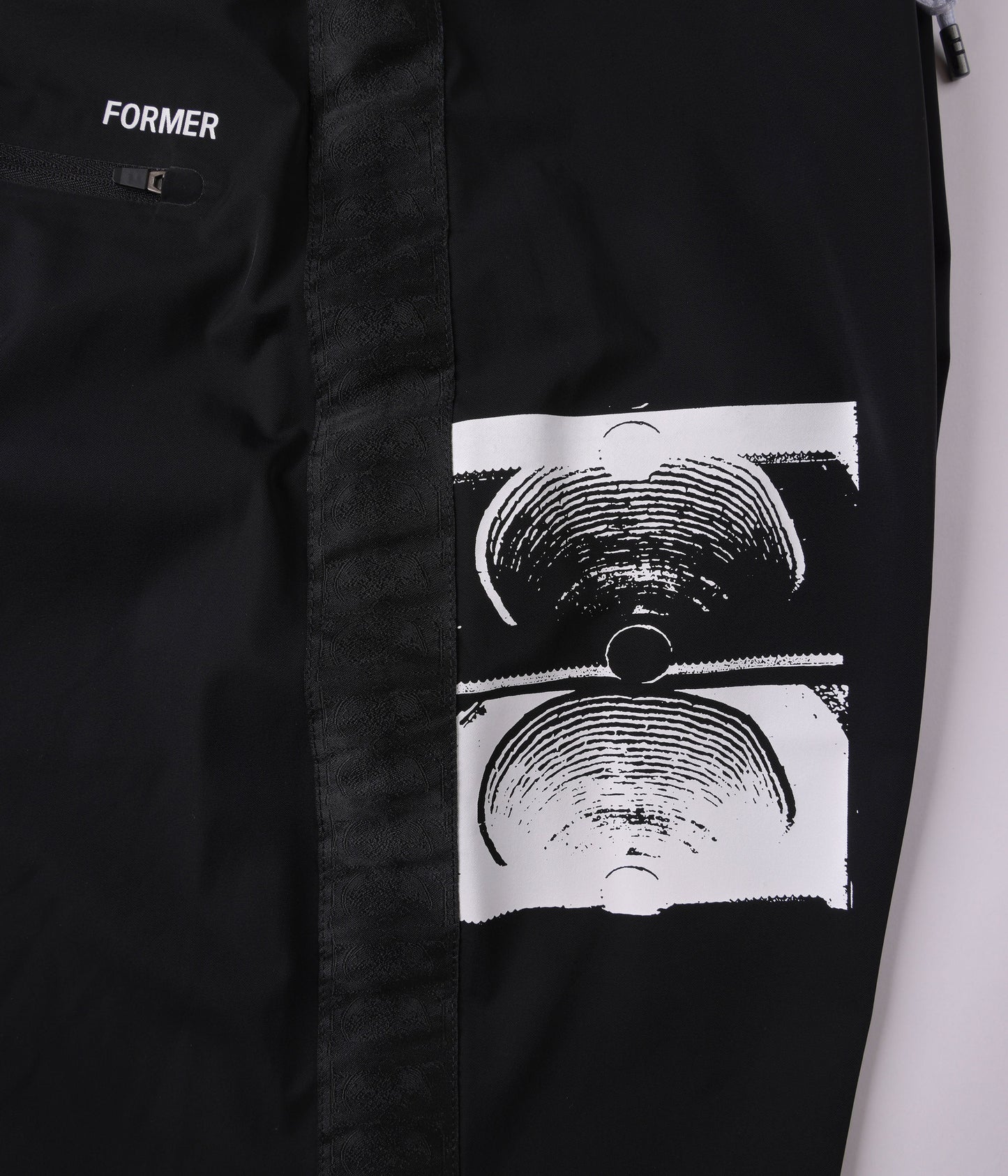 MILITANT 18.5" TRUNK // BLACK