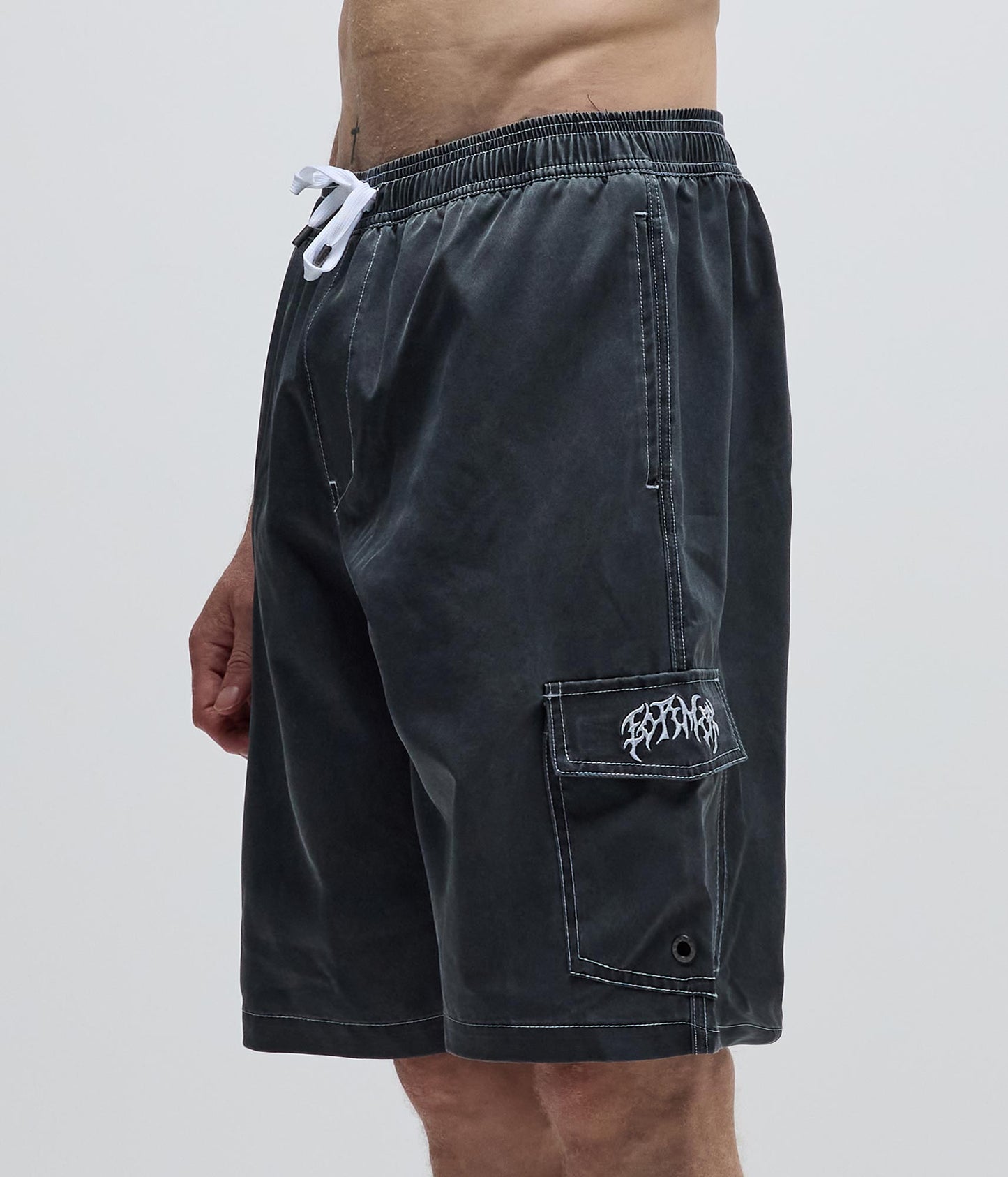 SWANS CARGO 21" SWIM TRUNK // BLACK