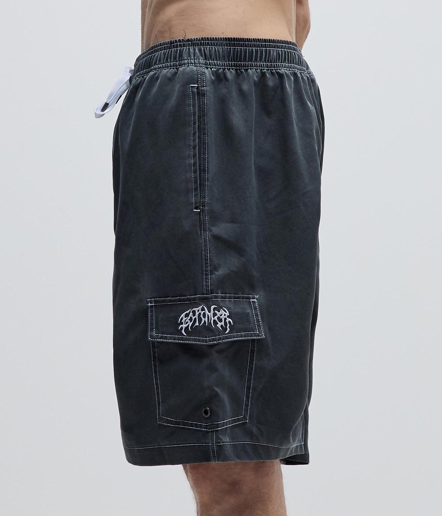SWANS CARGO 21" SWIM TRUNK // BLACK