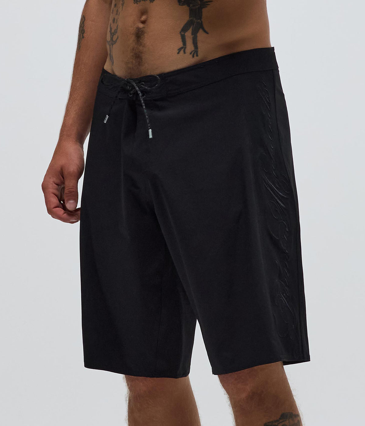 ILLUSION 21" TRUNK // BLACK
