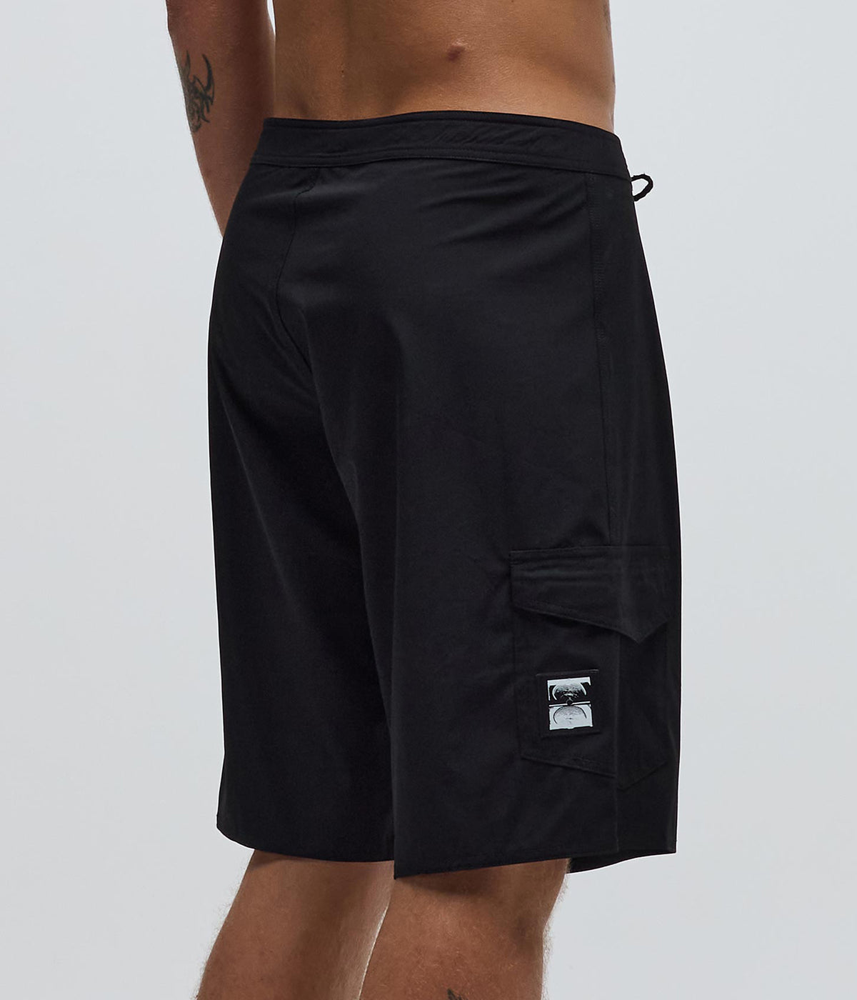 ILLUSION 21" TRUNK // BLACK