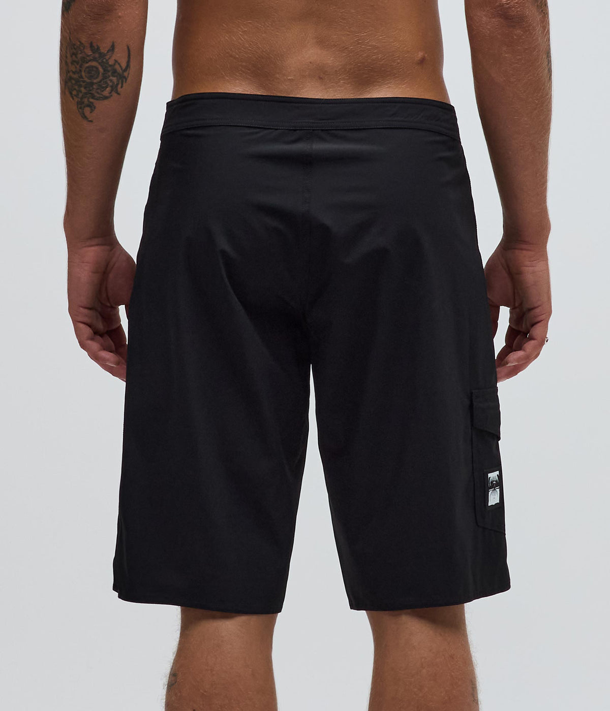 ILLUSION 21" TRUNK // BLACK