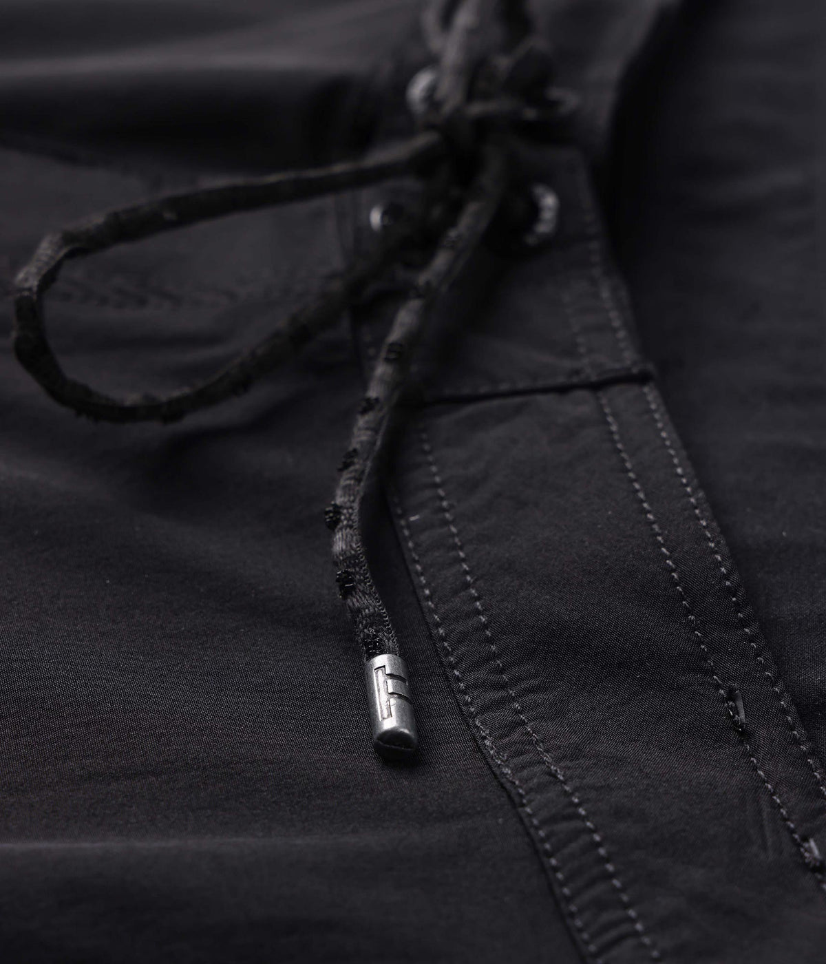 ILLUSION 21" TRUNK // BLACK