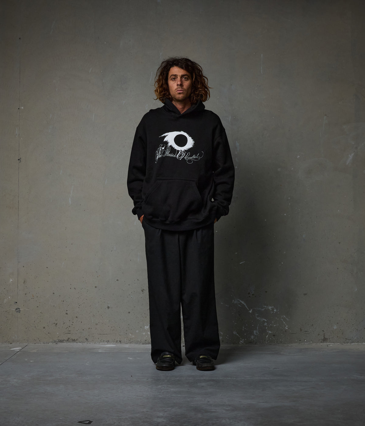 ILLUSION OF CONTROL HOOD // BLACK