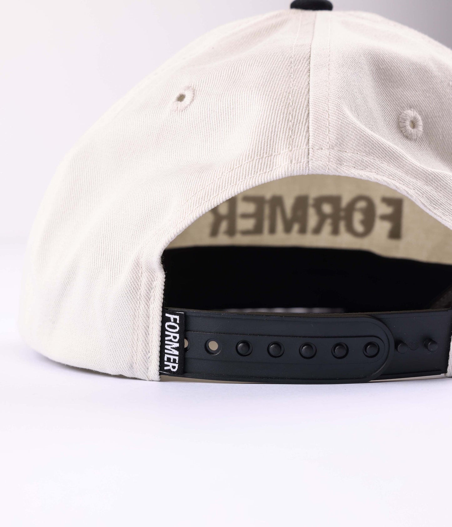 LABYRINTH CAP // BLACK