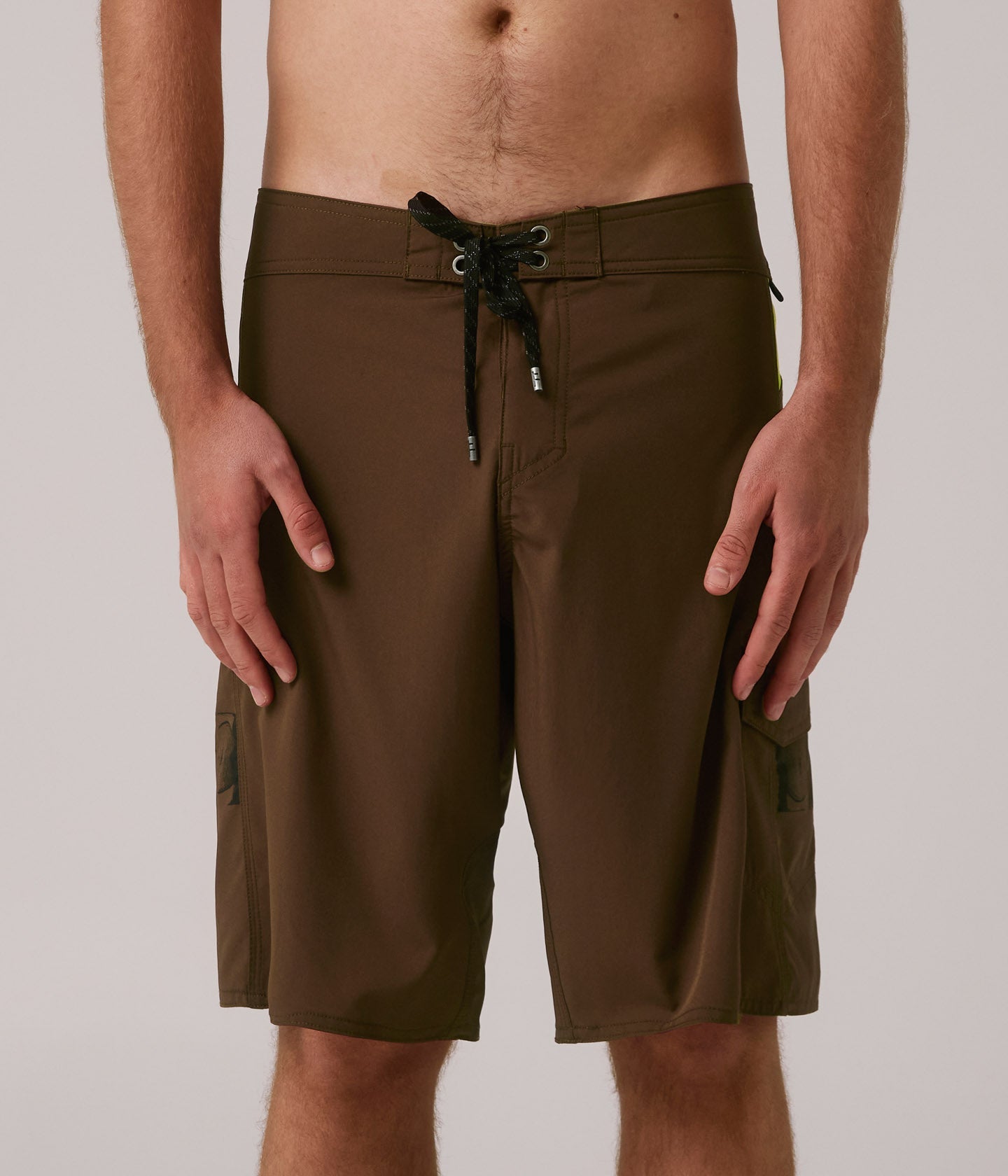 TRACER 20.5" TRUNK // TAUPE