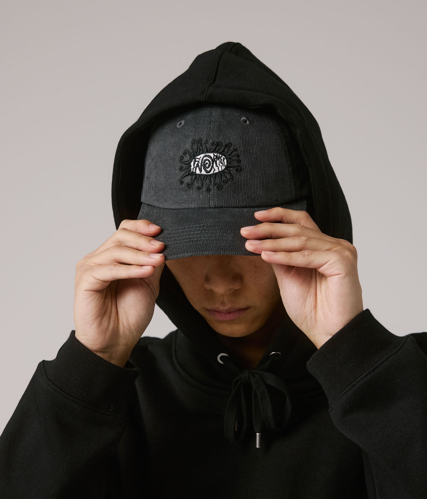 HALO CORD CAP // CHARCOAL