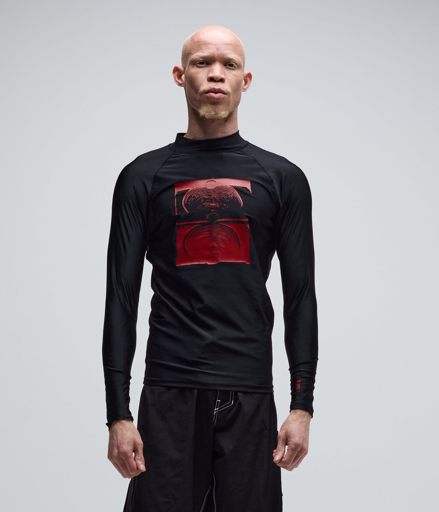 CRUX RASH GUARD// BLACK