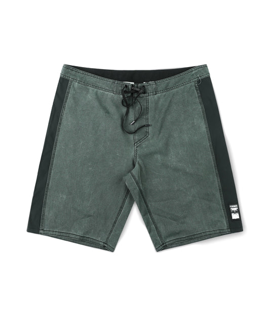 TEAM 19" TRUNK // PINE