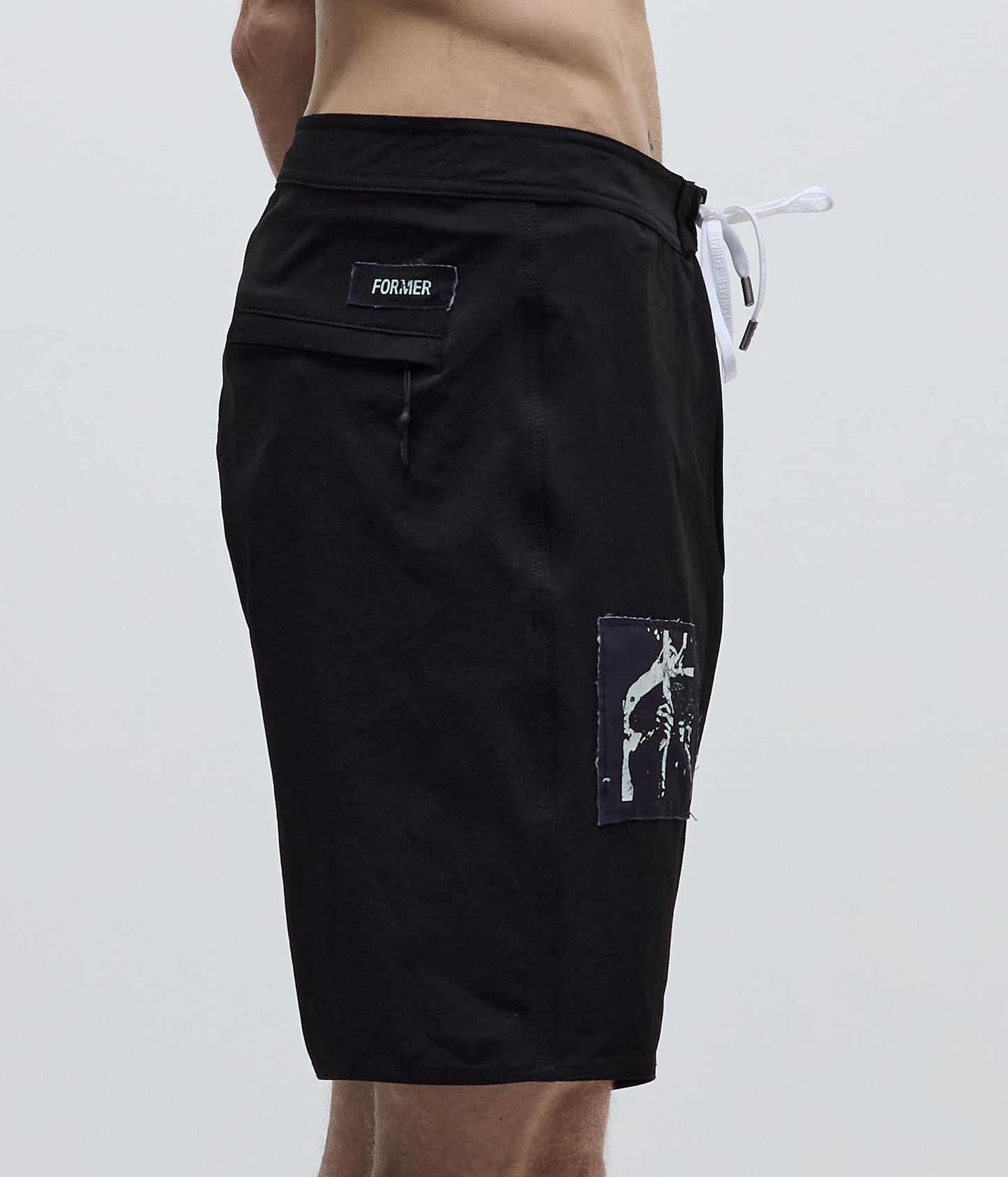 HUSH PATCH 18" TRUNK // BLACK