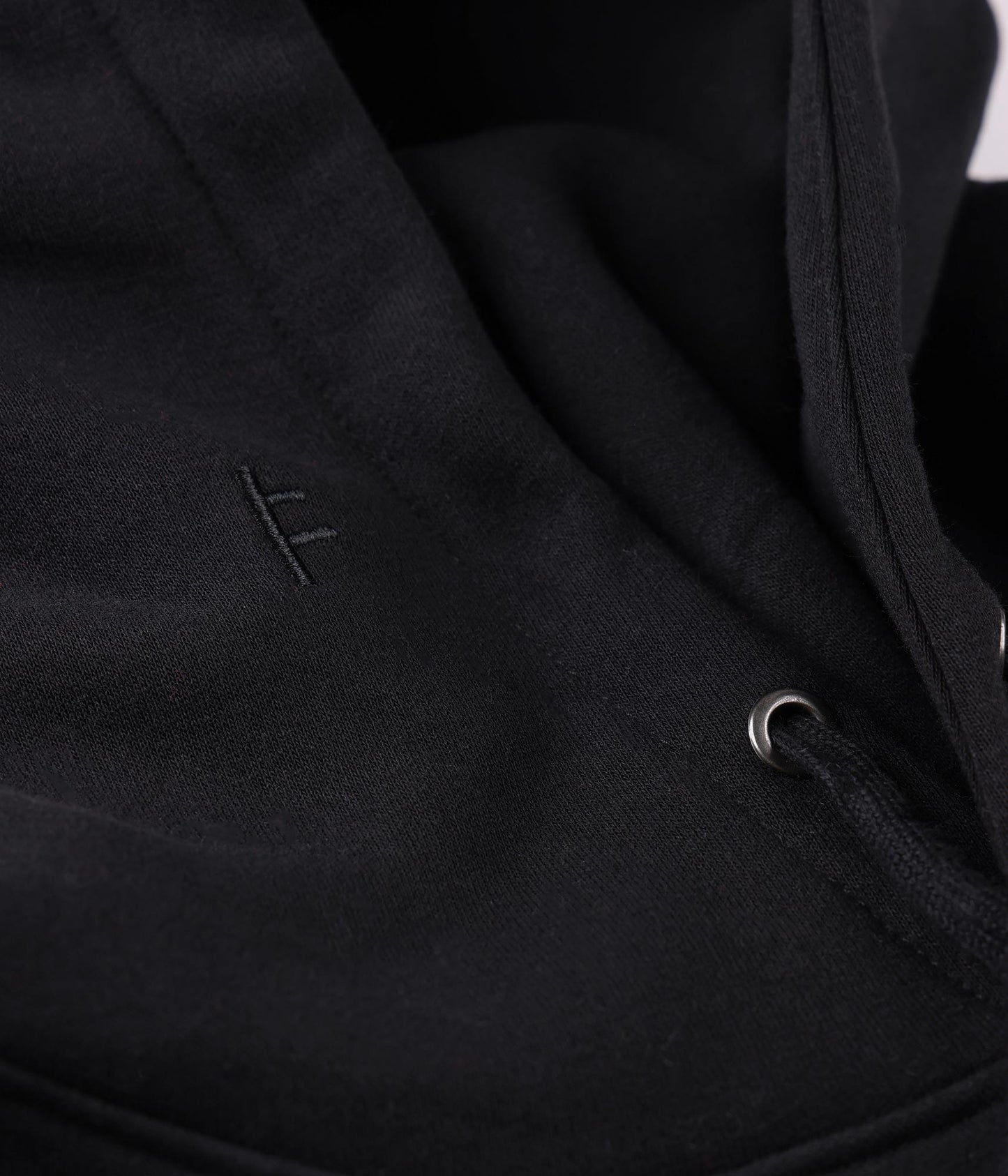 LEGACY EMBROID HOOD // BLACK