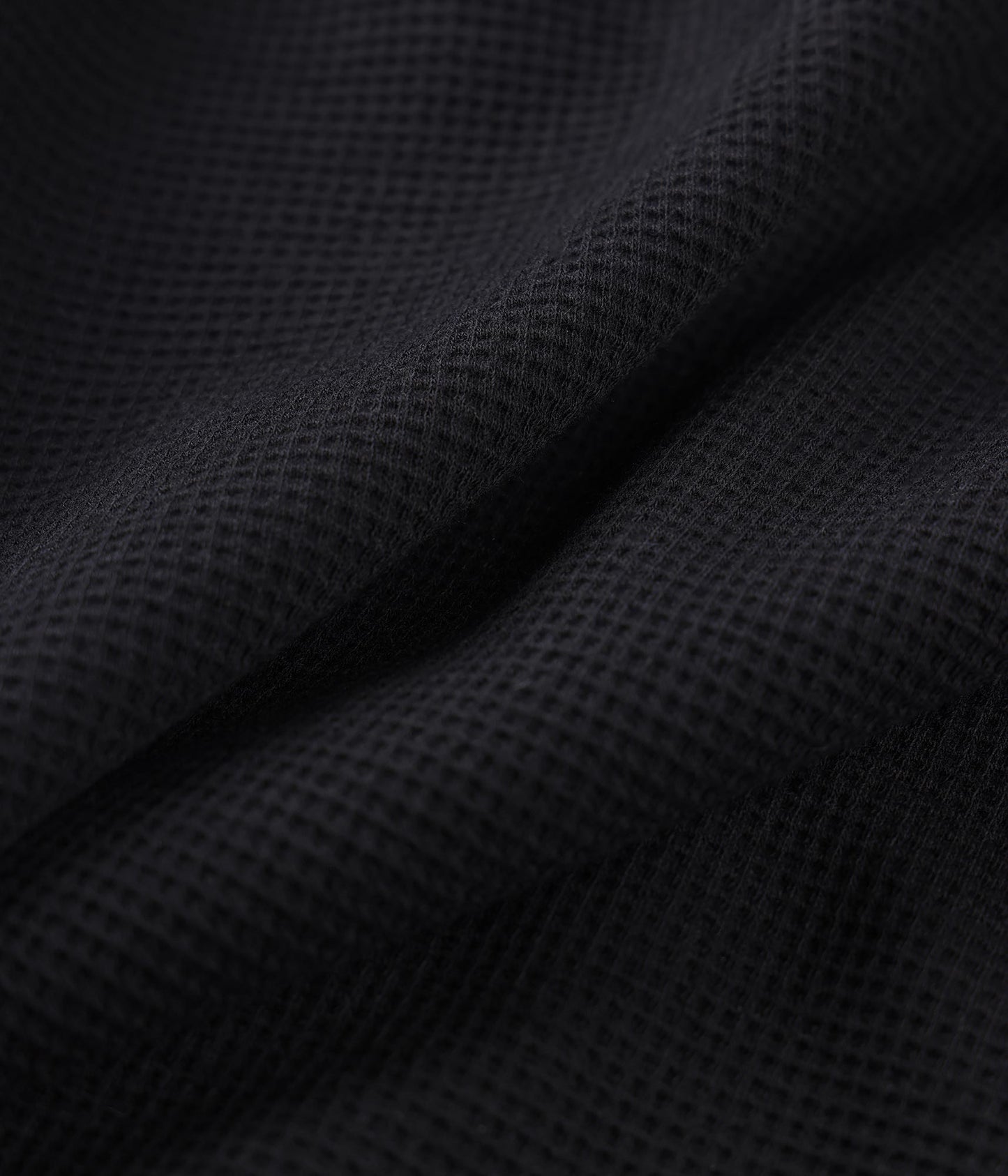 AG RAGLAN WAFFLE // BLACK