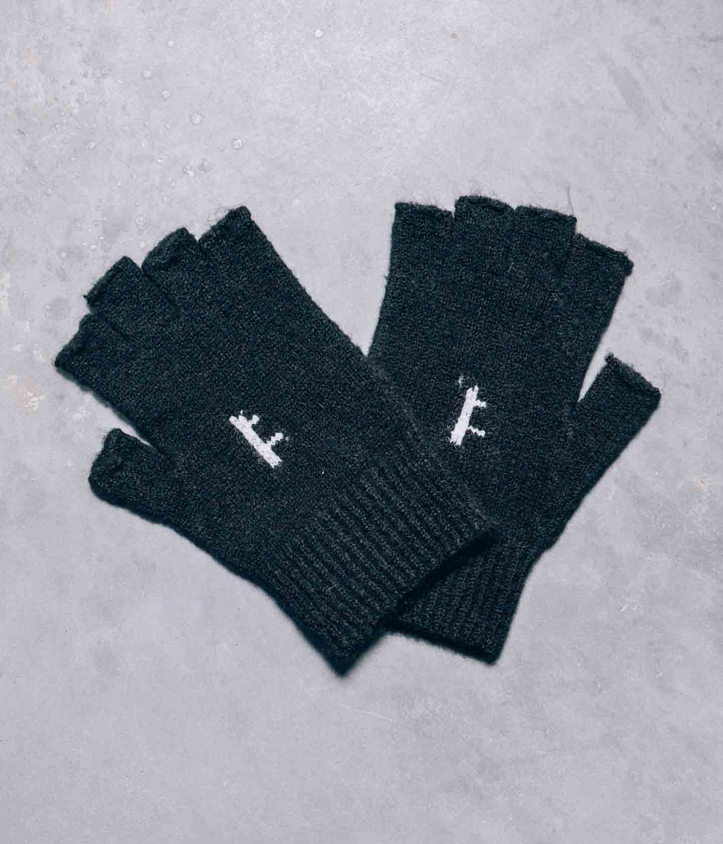 FINGERLESS FRANCHISE GLOVE // BLACK