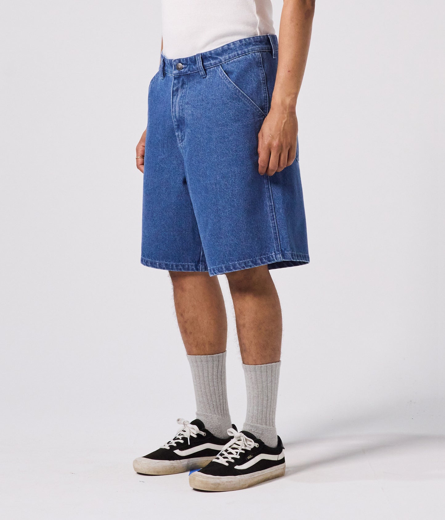 REYNOLDS 21' DENIM WALKSHORT // WORN BLUE