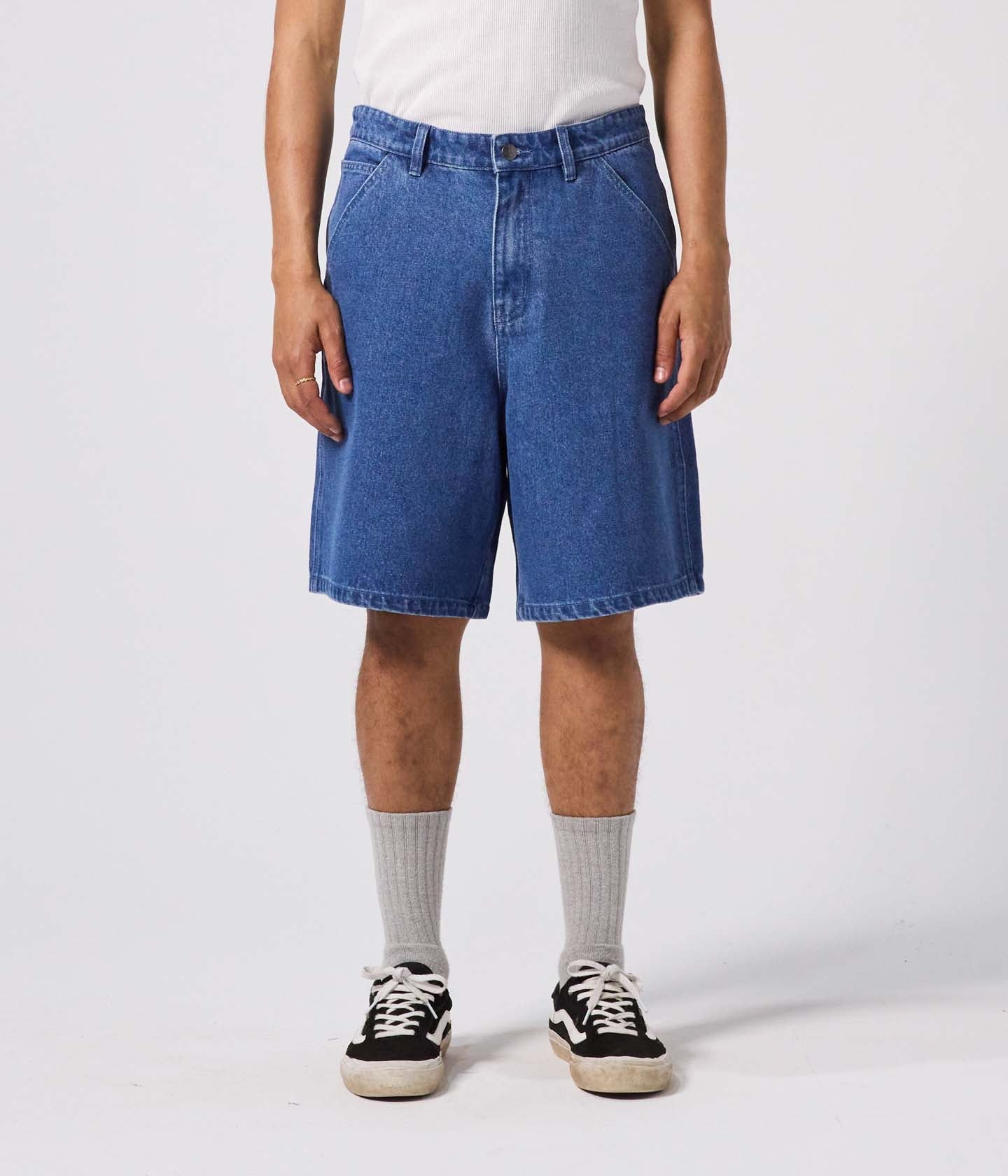 REYNOLDS 21' DENIM WALKSHORT // WORN BLUE