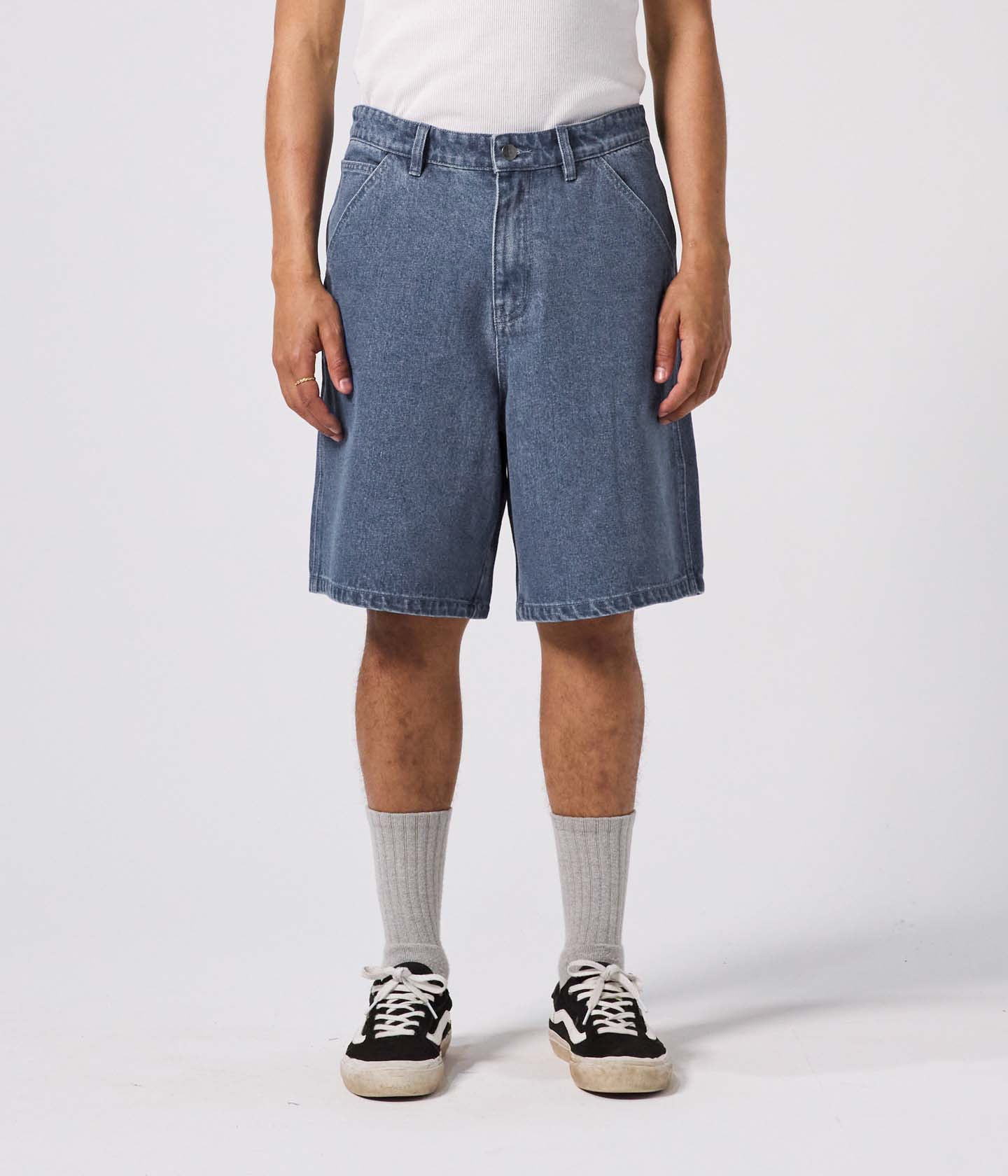 REYNOLDS 21' DENIM WALKSHORT // WORN BLUE