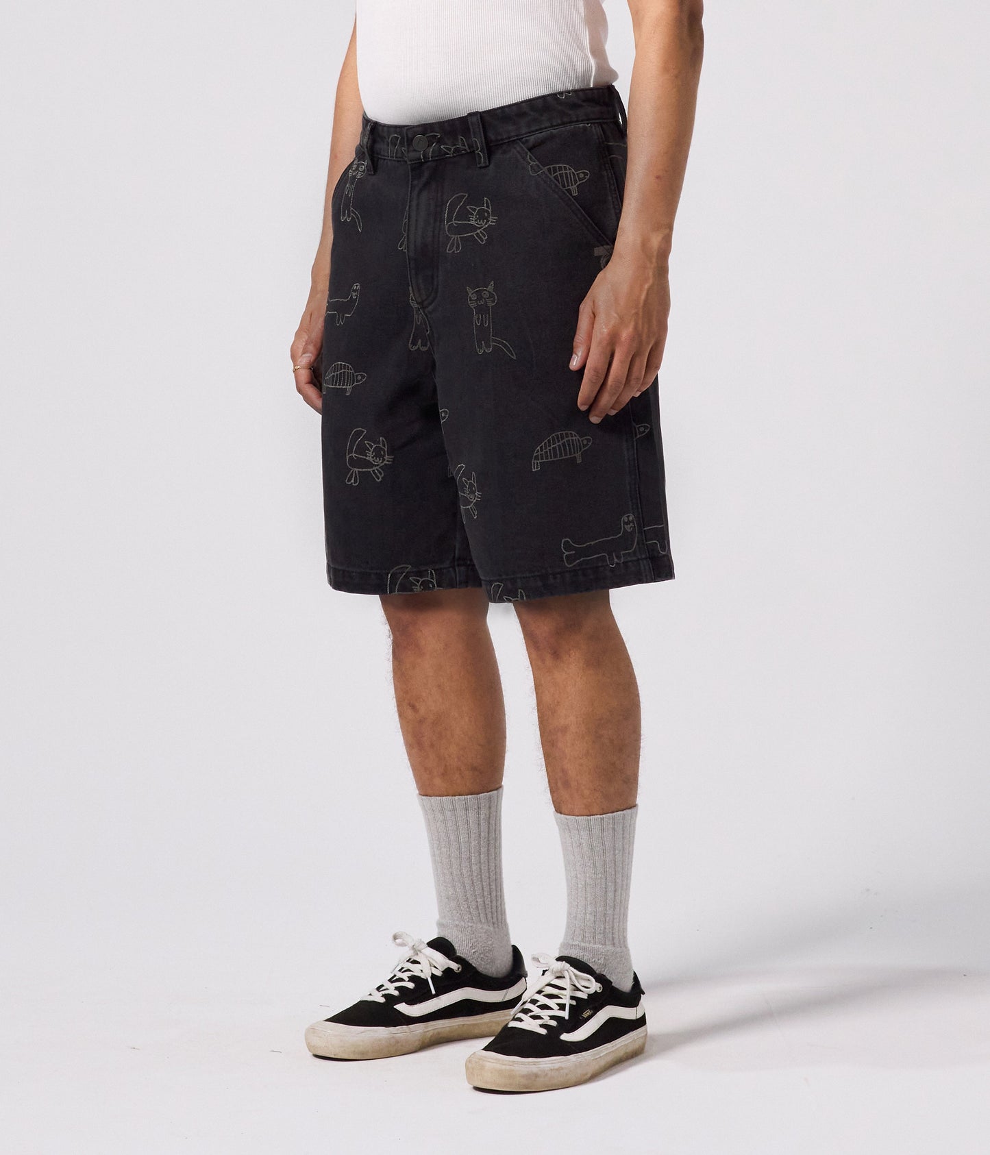 REYNOLDS DENIM 21' WALKSHORT // WASHED BLACK YARDAGE