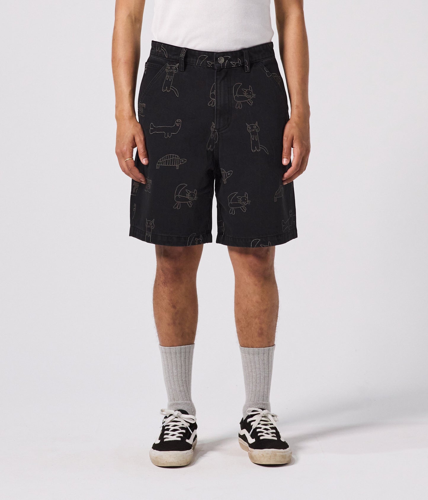 REYNOLDS DENIM 21' WALKSHORT // WASHED BLACK YARDAGE