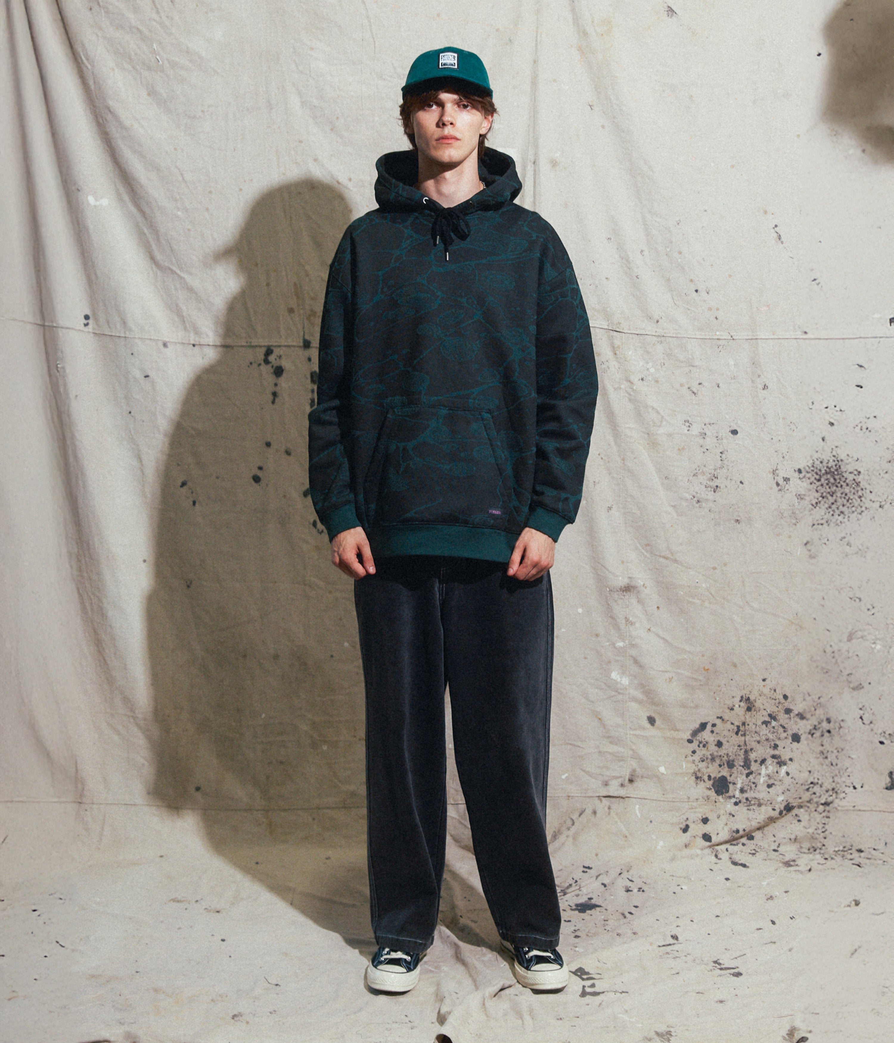 GLOBAL MIND YARDAGE HOOD // BLACK – FORMER MERCHANDISE