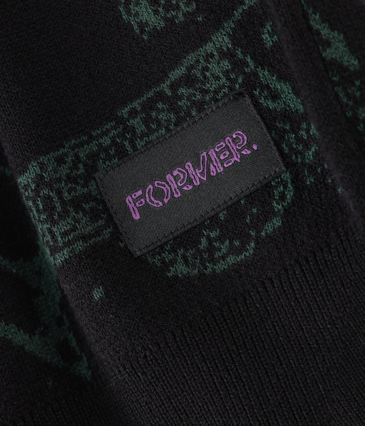 GLOBAL MIND CREW KNIT // BLACK