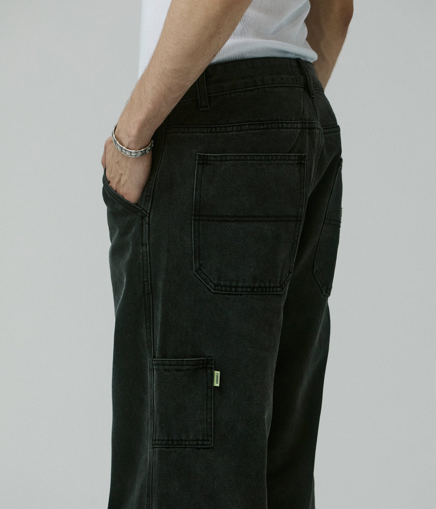 VT DISTEND DENIM CARPENTER PANT //  WASHED BLACK