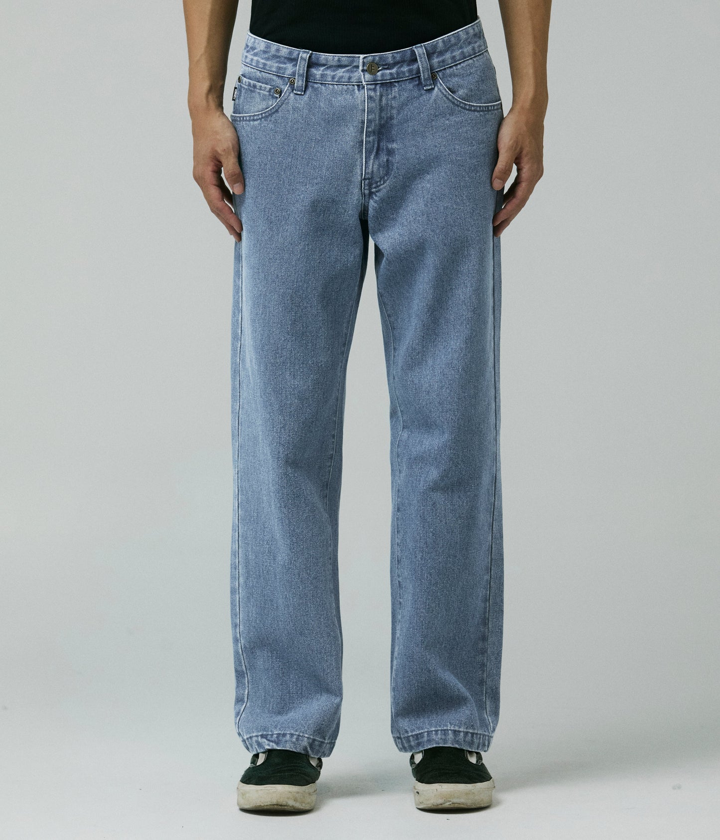 CRUX DENIM PANT // WASHED BLUE