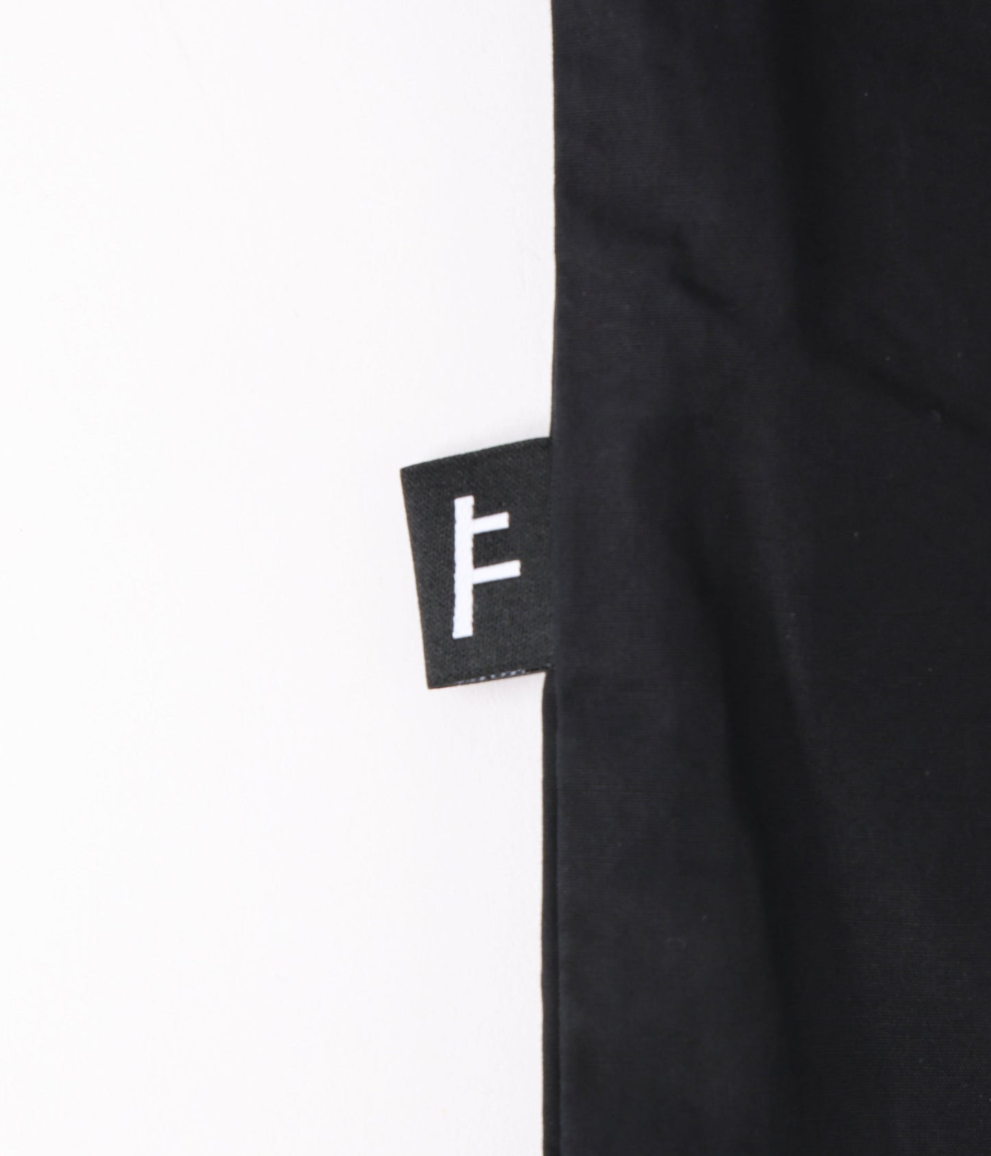 MARILYN CONTRAST SS SHIRT // BLACK