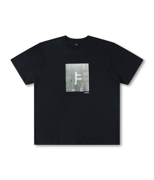 GROUNDED T-SHIRT // BLACK