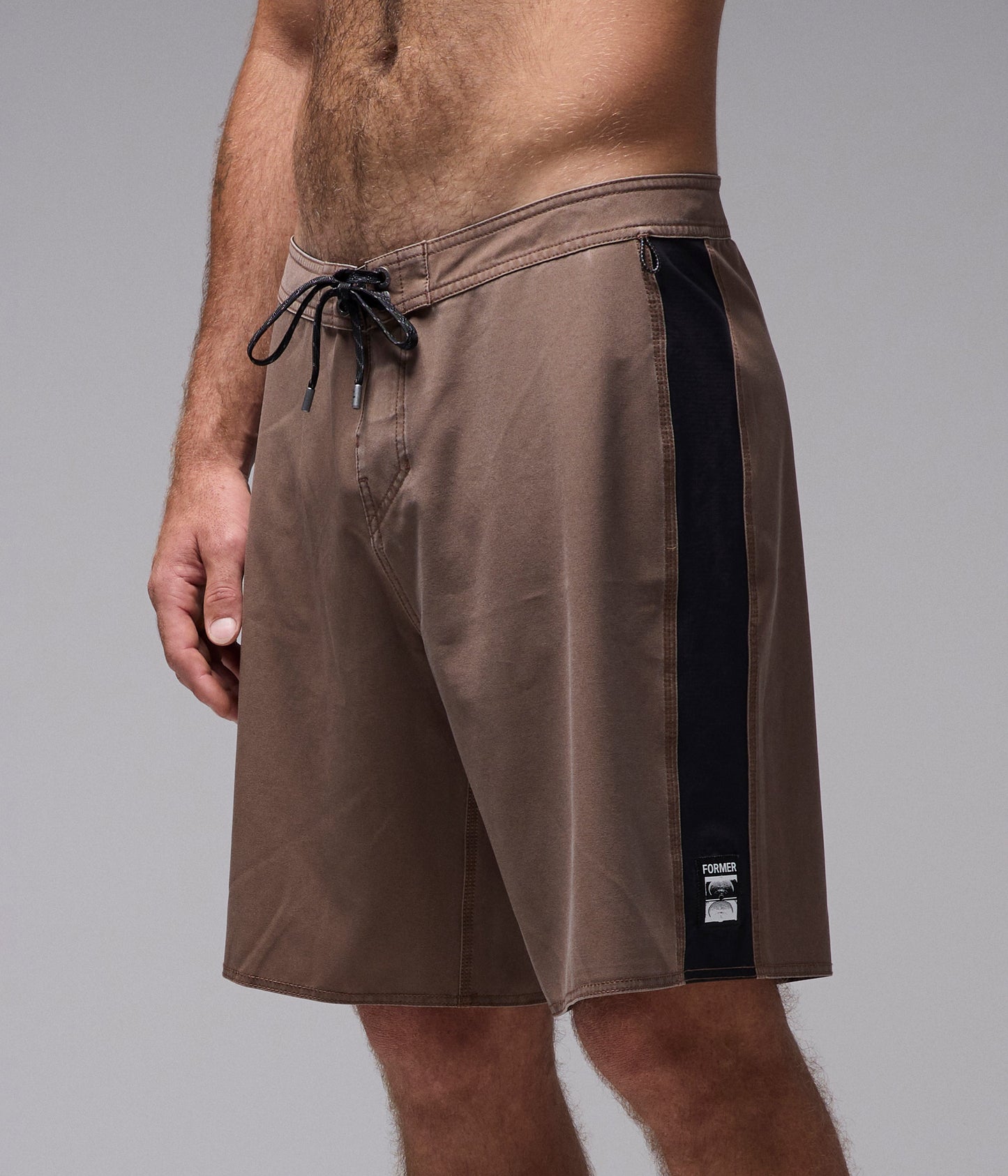 SYSTEM 19" TRUNK // CHOC