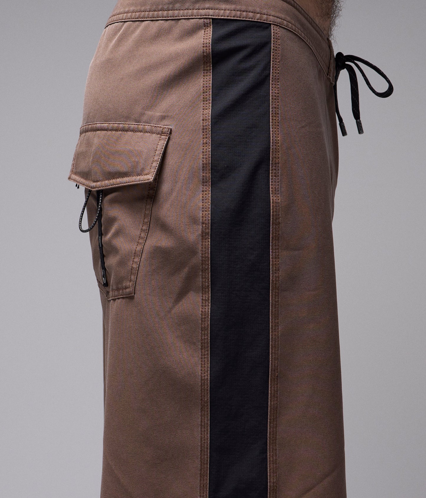 SYSTEM 19" TRUNK // CHOC