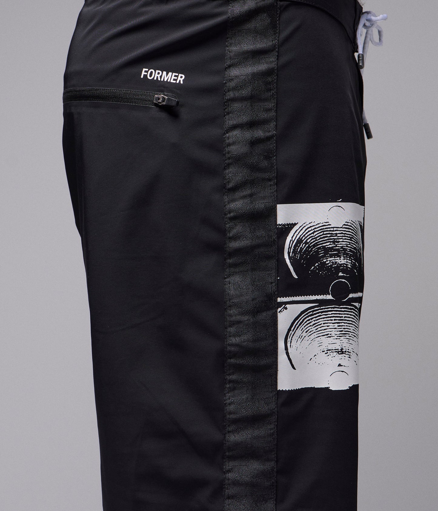 MILITANT 20" TRUNK // BLACK