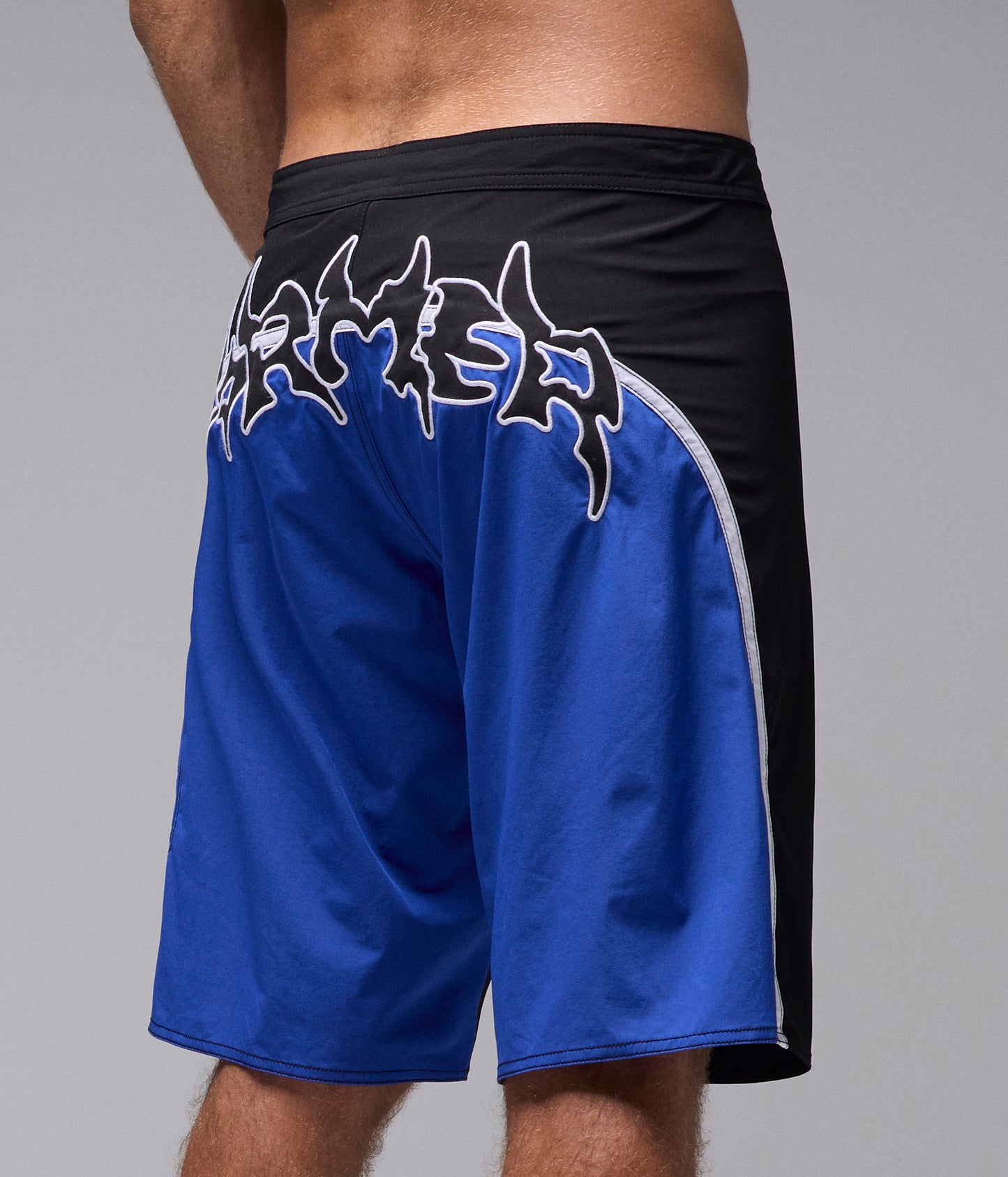 PROSCRIPTION 21" TRUNK // BLACK