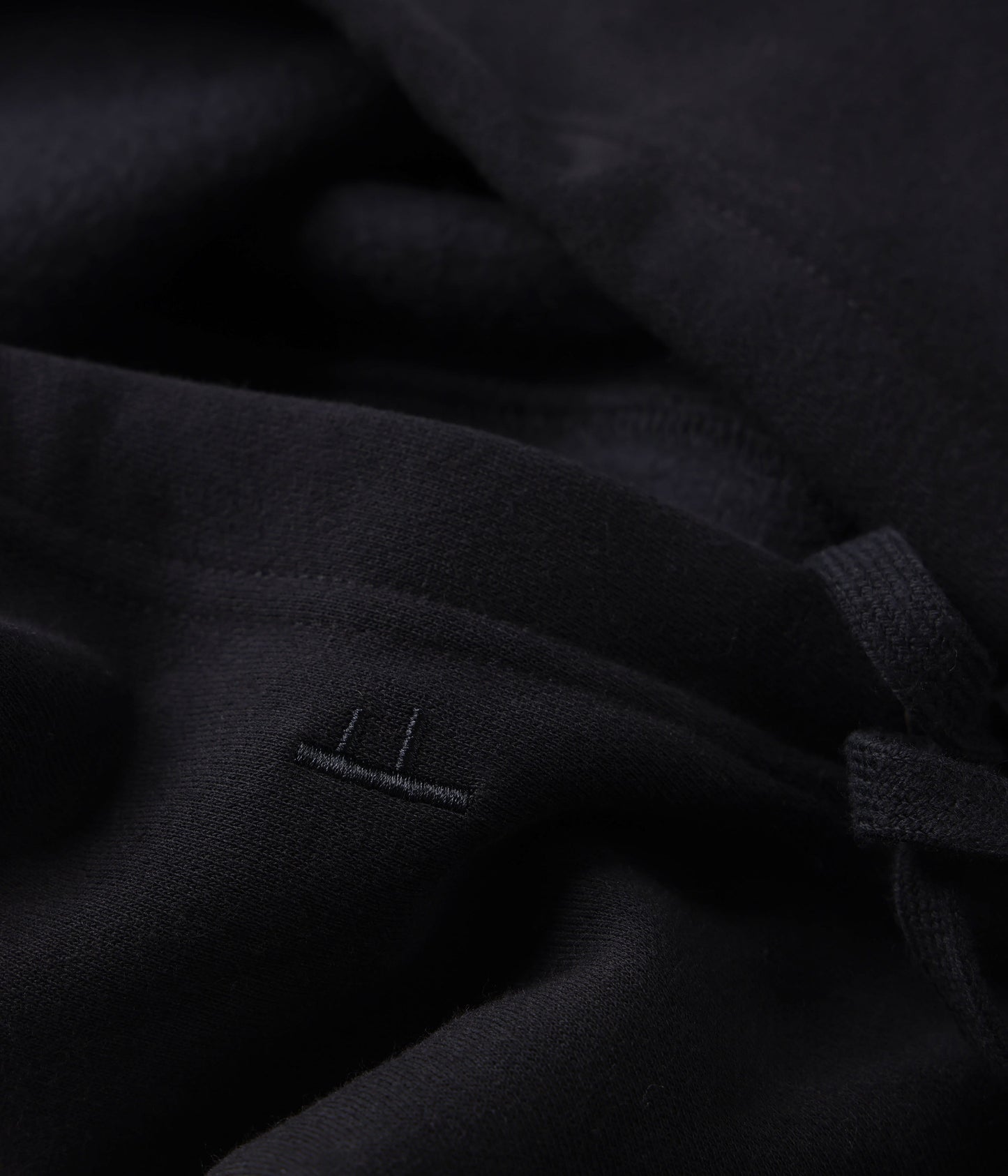 MINDLESS HOOD // BLACK