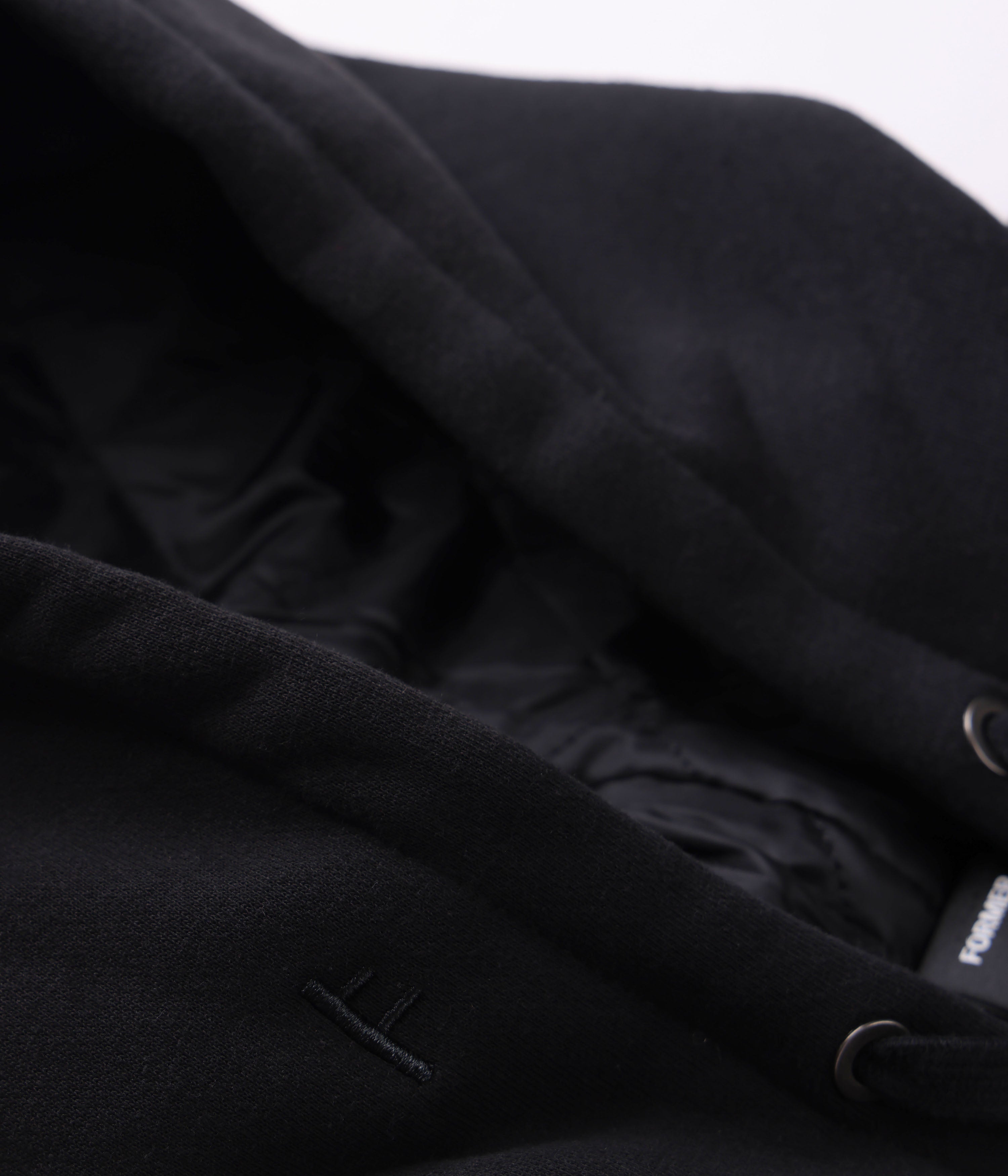 CRUX ZIP-THRU LINED HOOD // BLACK – FORMER MERCHANDISE