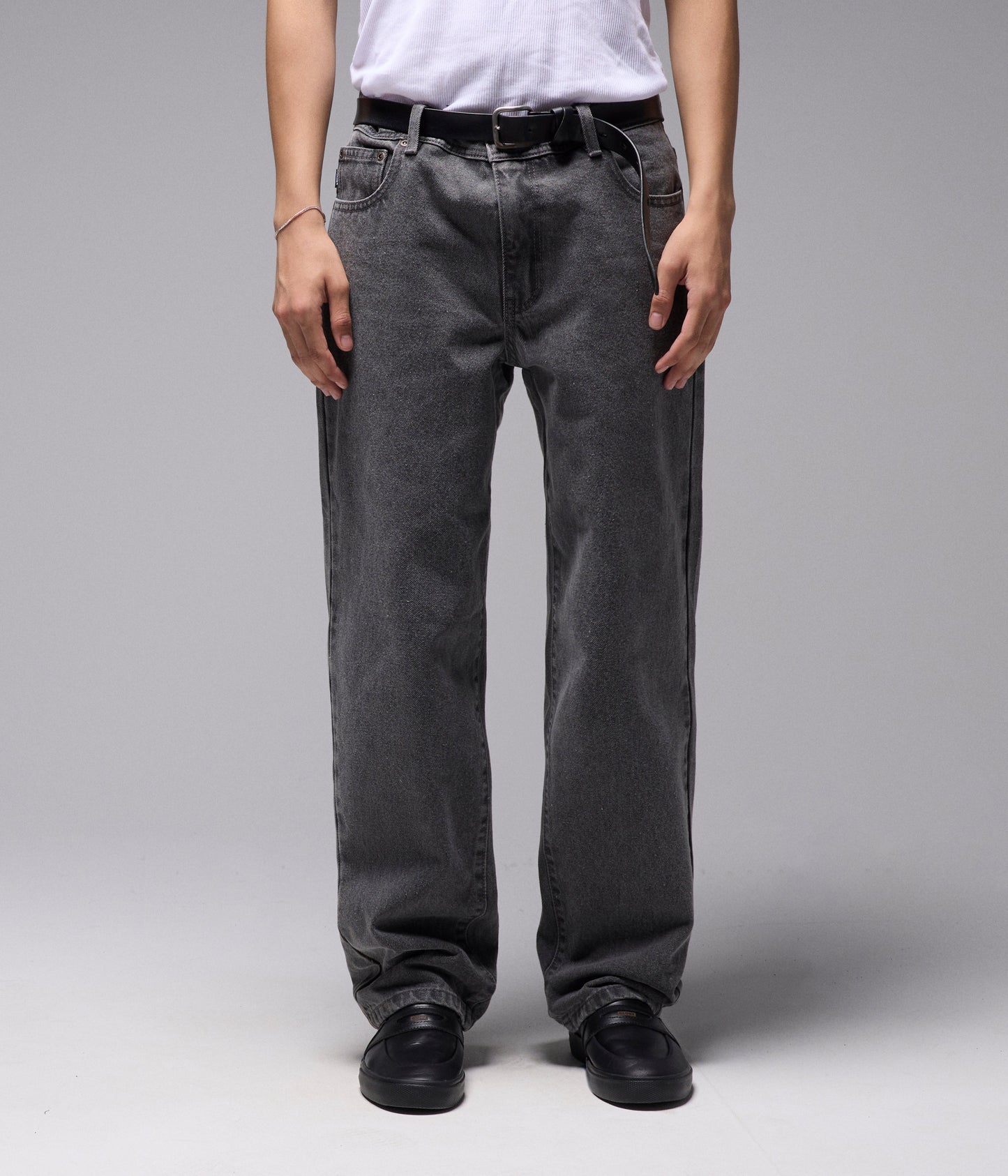 CRUX DENIM PANT // WASHED GREY