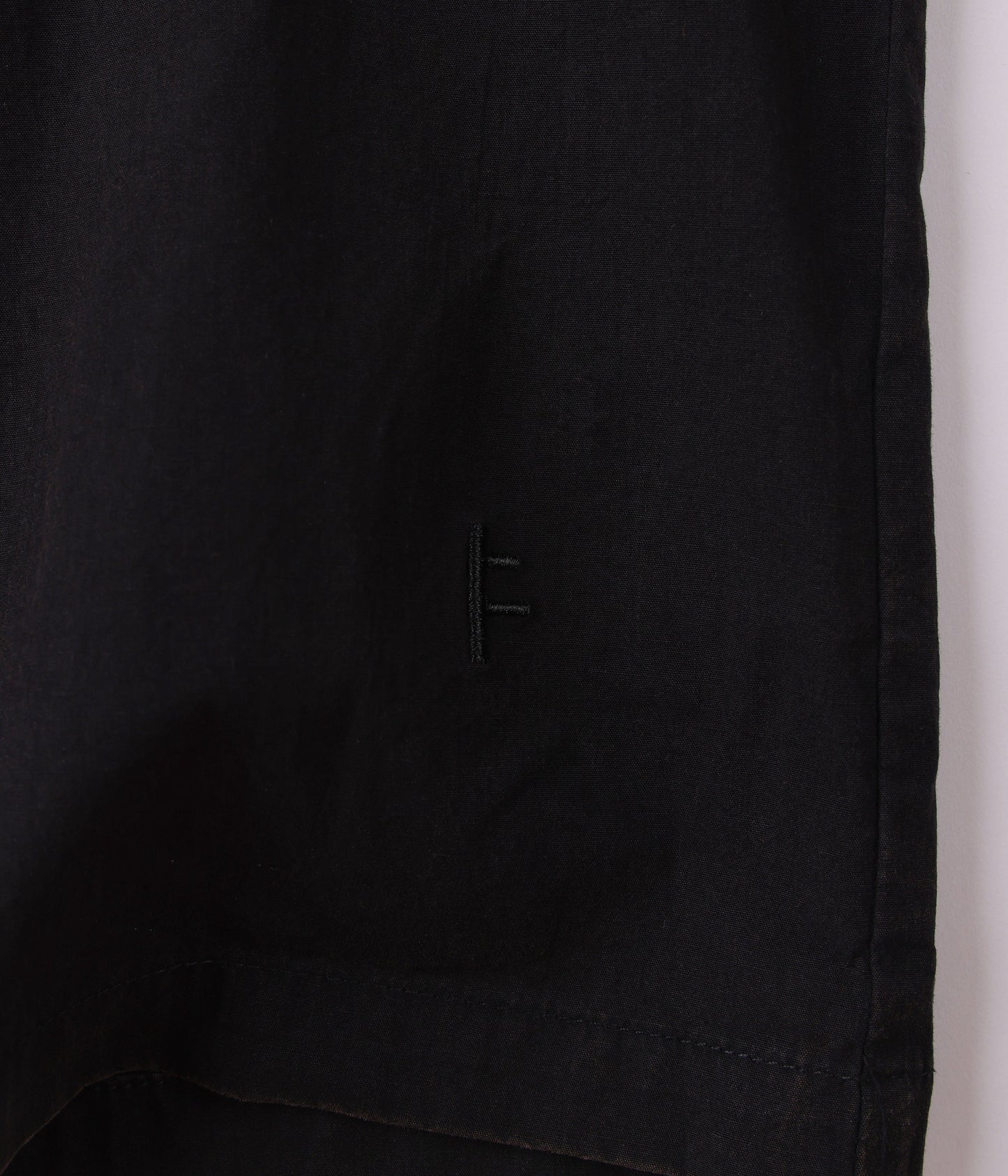 VIVIAN SHUNNING SS SHIRT // WASHED BLACK