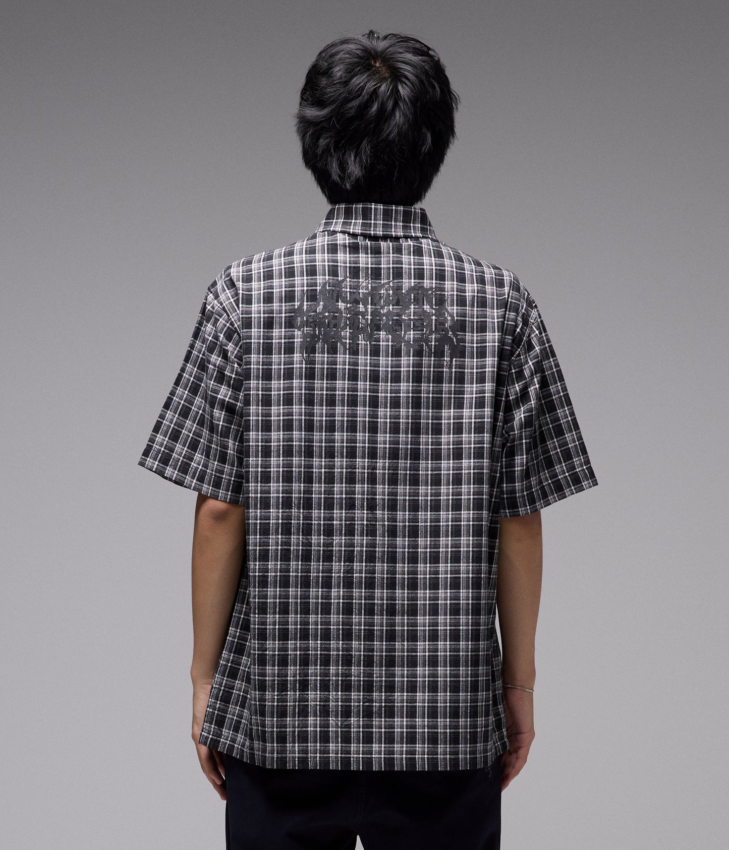 VIVIAN PRAISE CHECK SS SHIRT // BLACK
