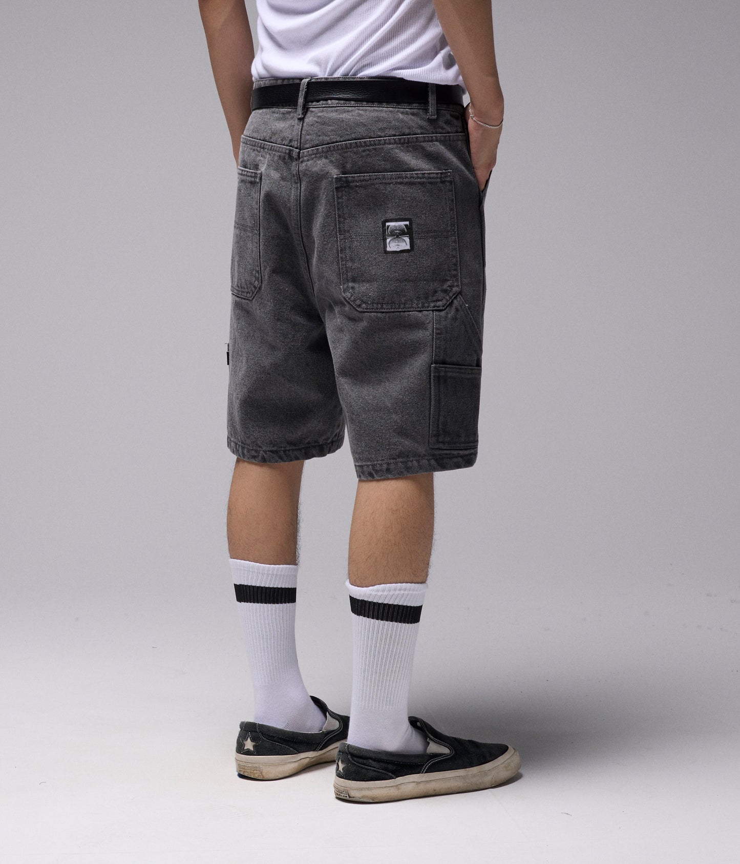 VT DISTEND  DENIM 20.5" CARPENTER SHORT // WASHED GREY
