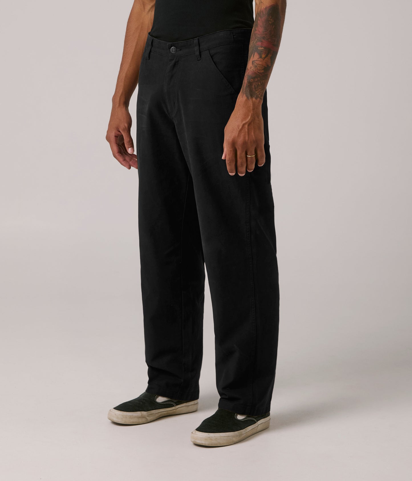 DISTEND PANT // BLACK