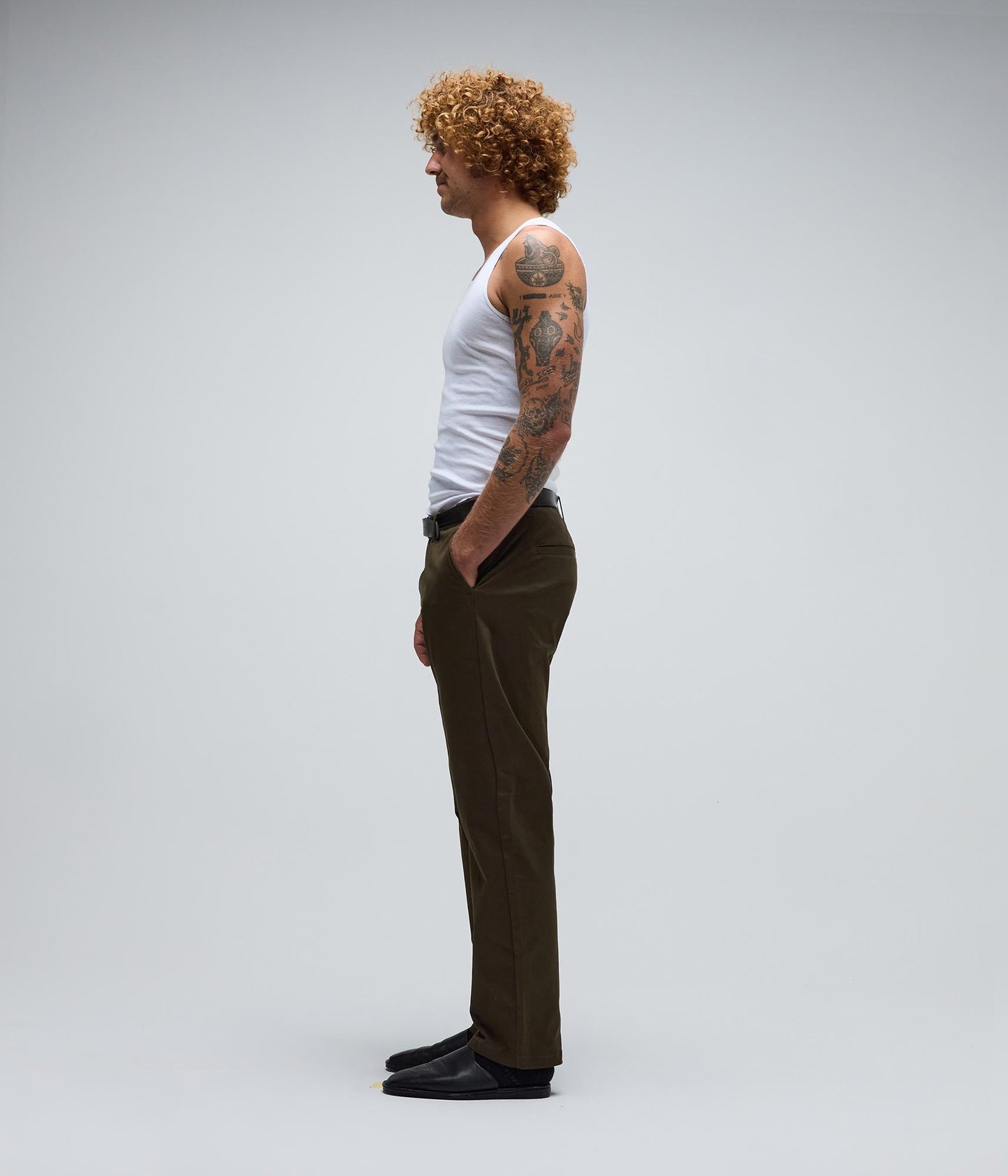FORMER Legacy Chino Pant in OLIVE