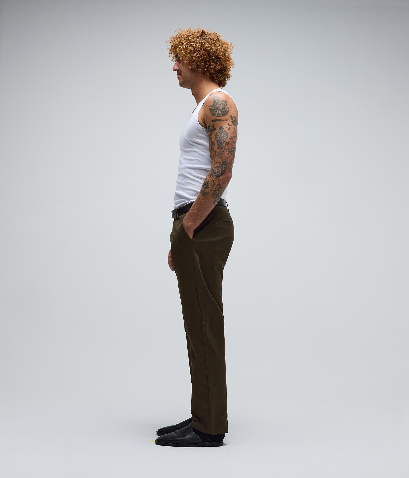 FORMER Legacy Chino Pant in OLIVE