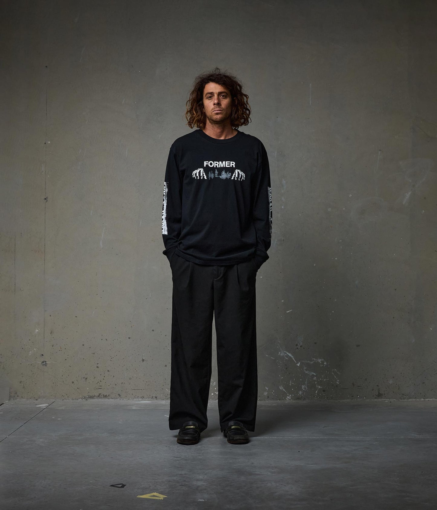 FORMER Engineered LS T-Shirt in BLACK