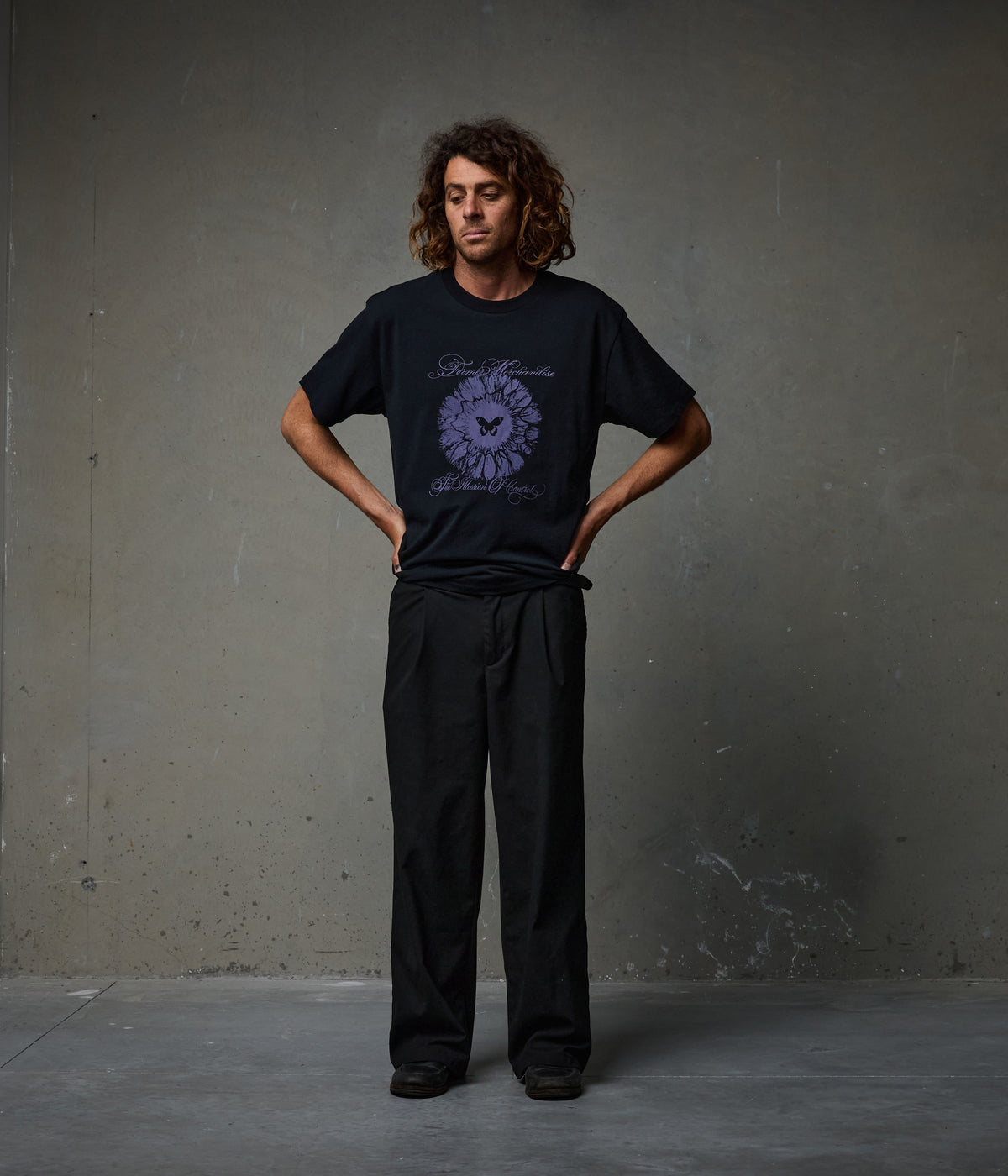 FLUTTER T-SHIRT // BLACK