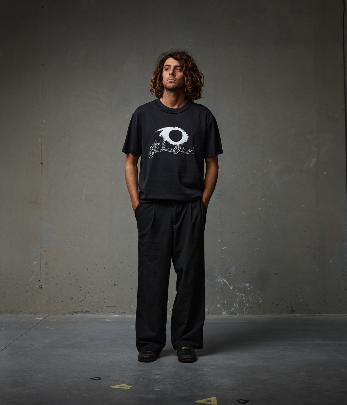 ILLUSION T-SHIRT // WASHED BLACK