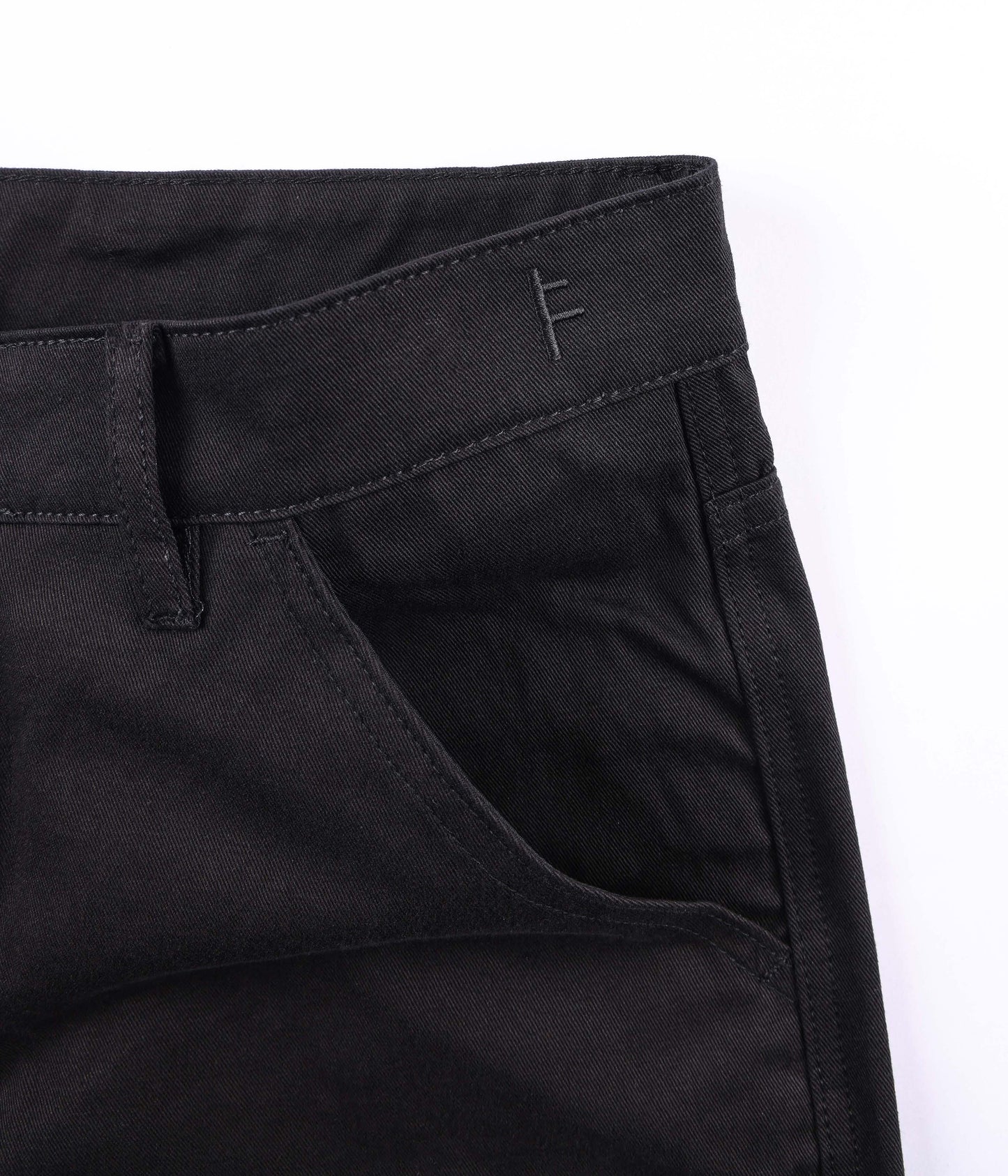 DISTEND WALKSHORT // BLACK