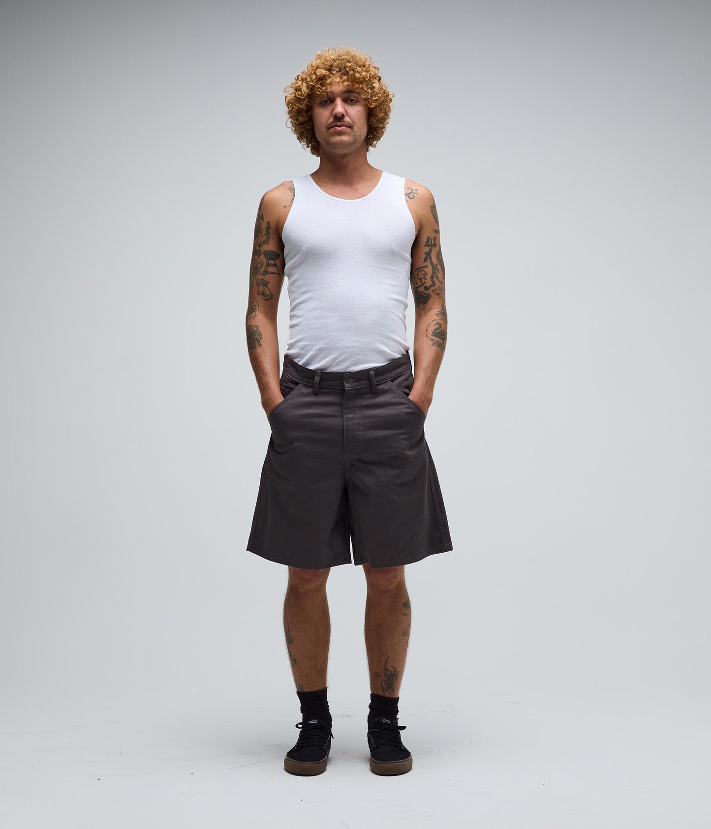 REYNOLDS 21" WALKSHORT // GUNMETAL